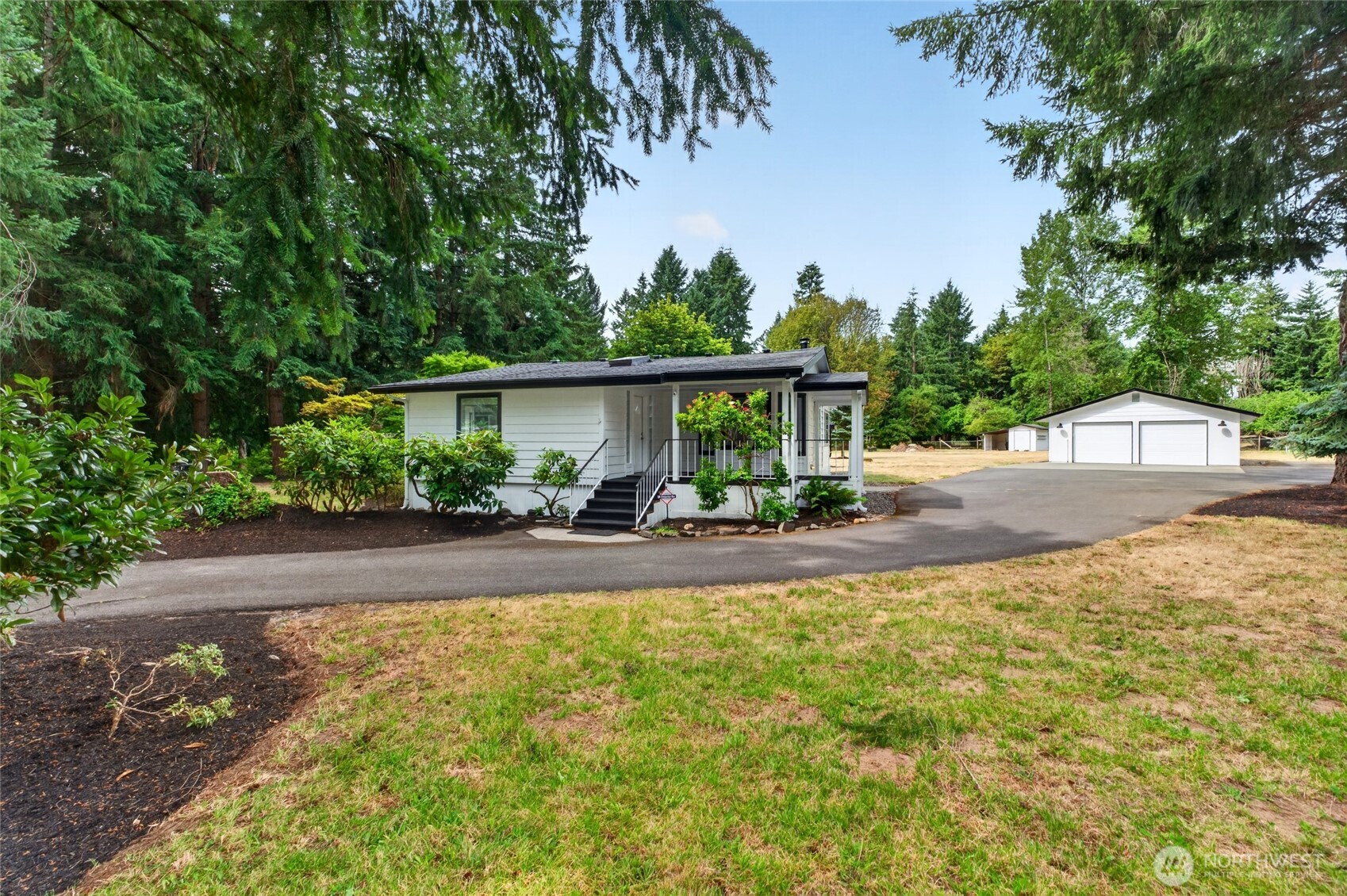 15917 Agate Street SE — photo