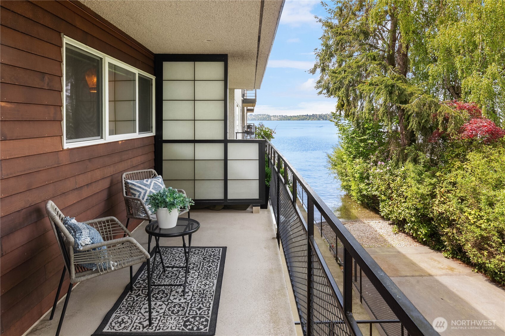 6201 Lake Washington Boulevard NE #208 — photo