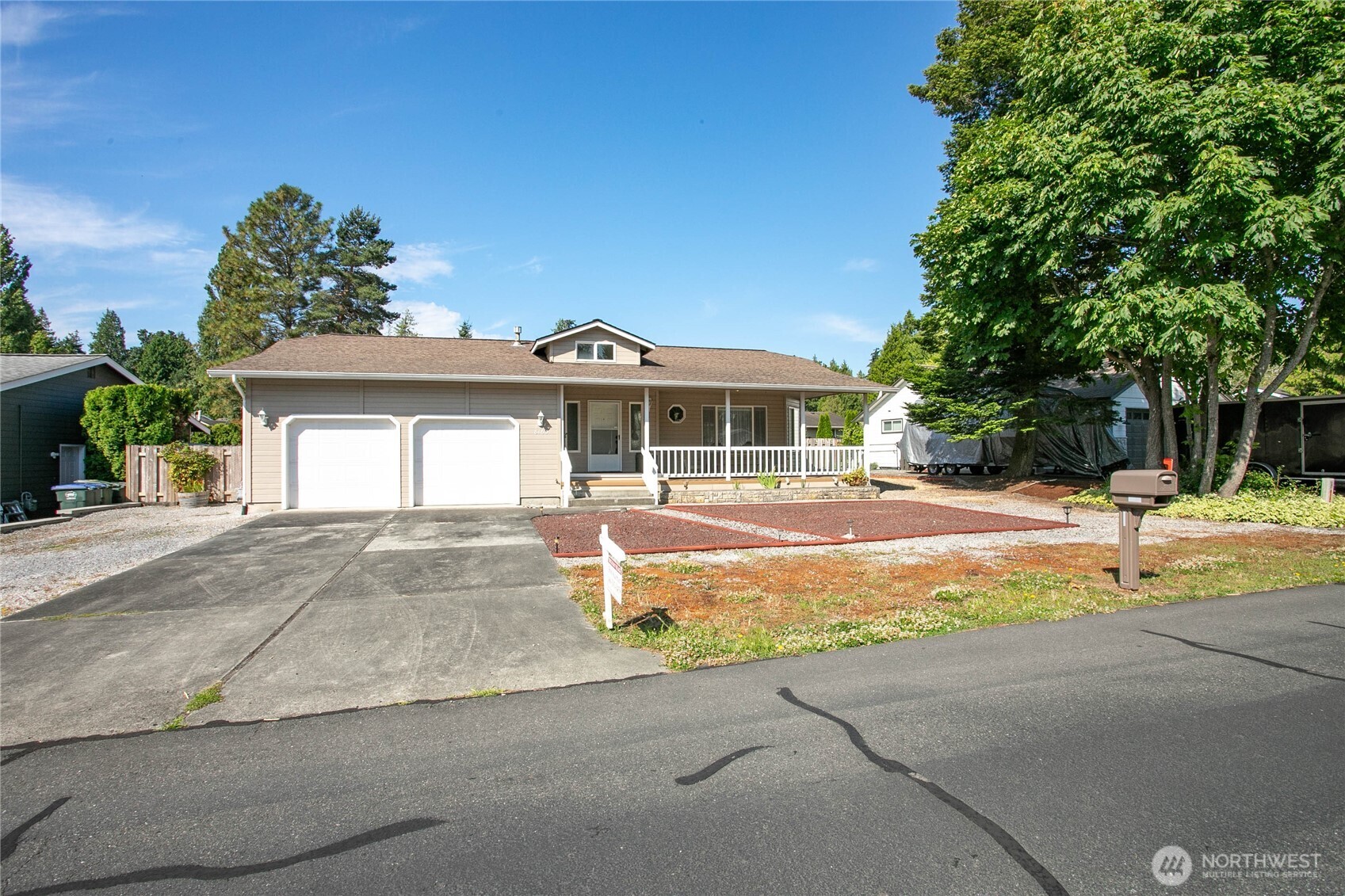 8163 Skeena Way — photo