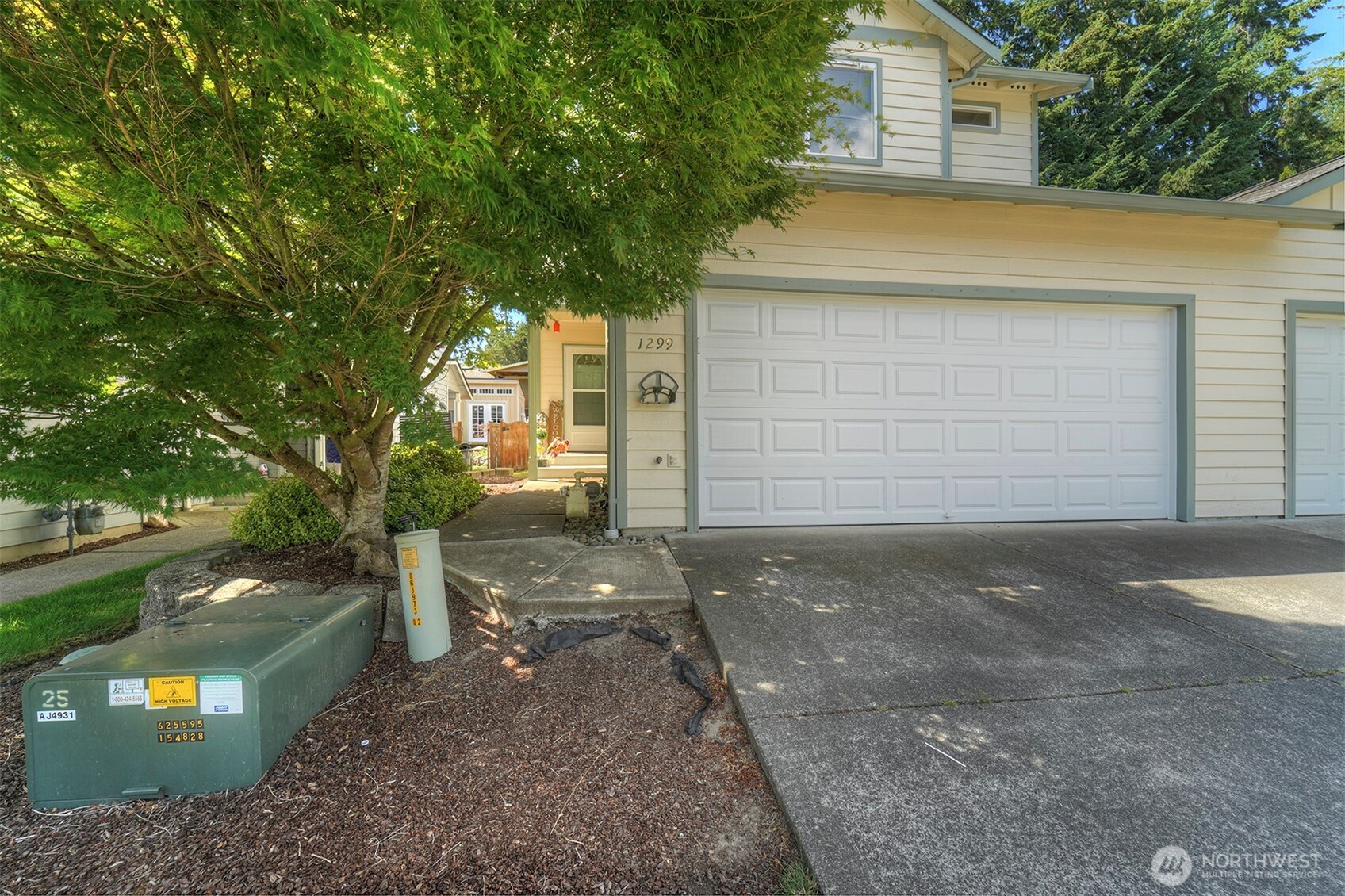 1299 NW Amanda Loop — photo