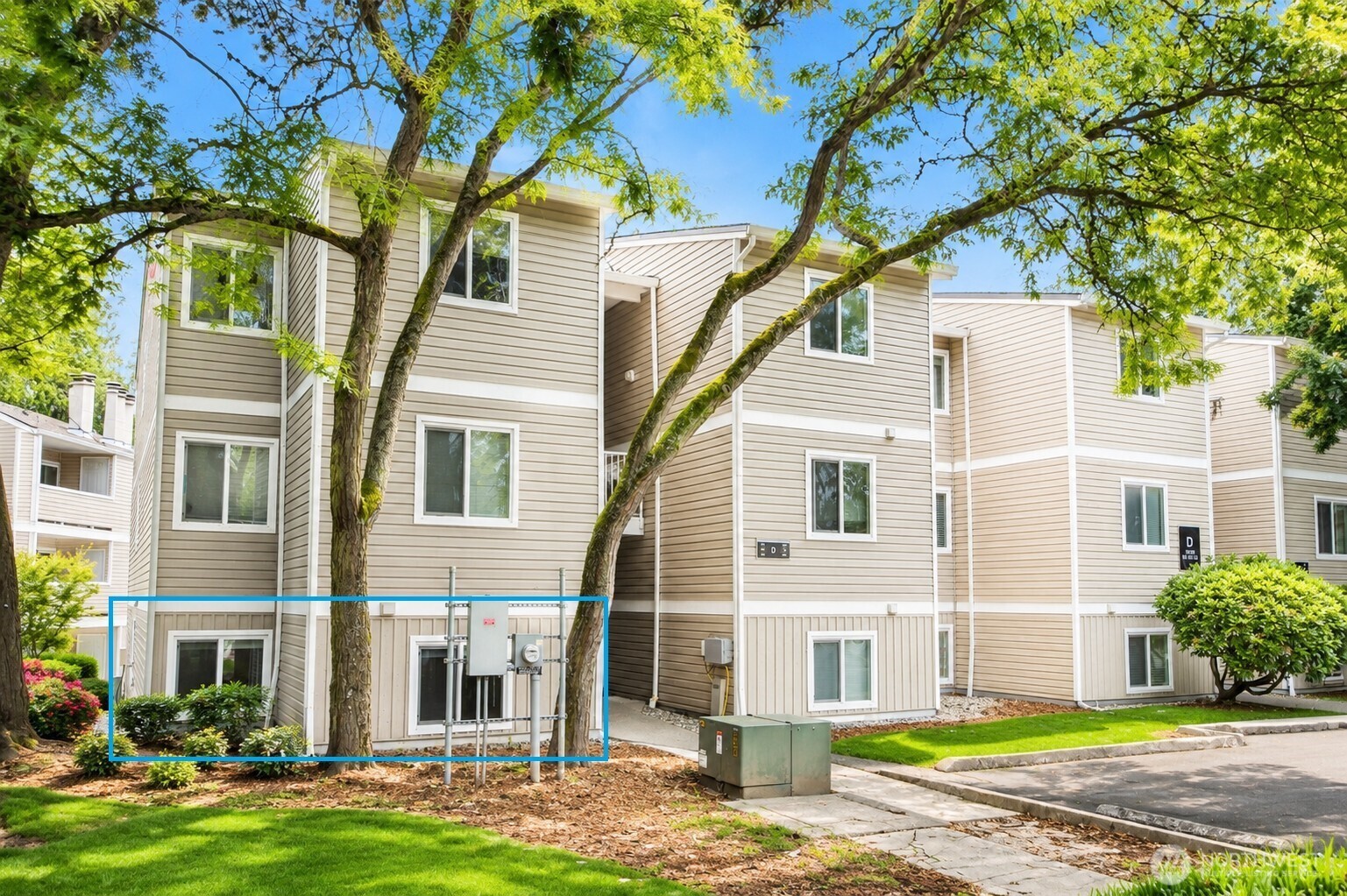 12435 NE 131st Court #D104 — photo