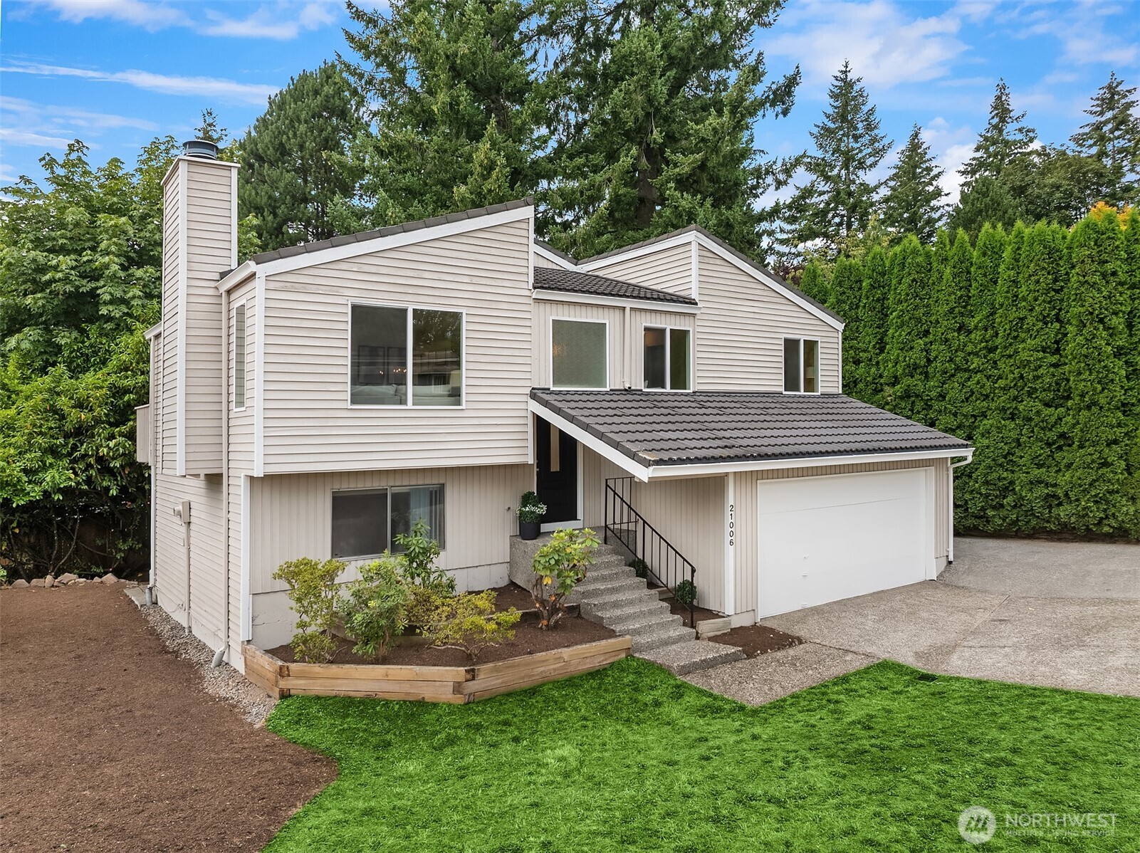 21006 NE 18th Place — photo