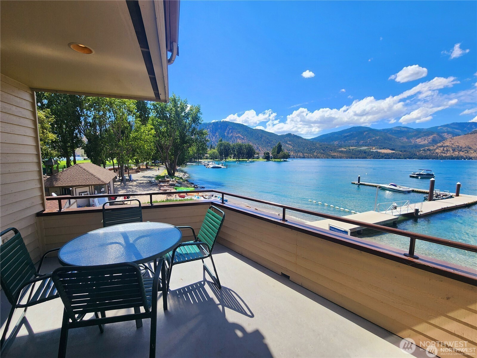 1 Lakeside 720-L — photo