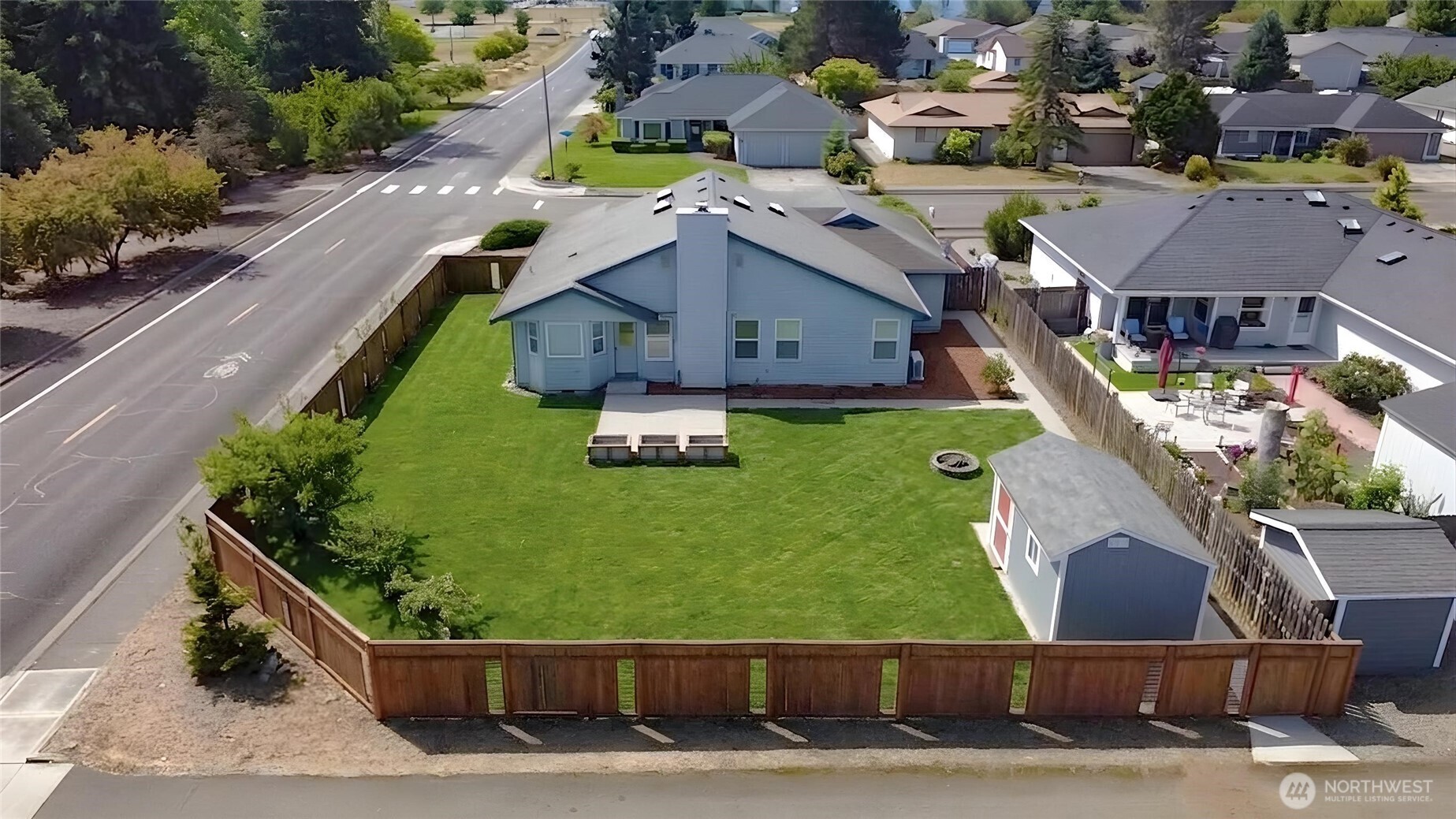 972 E Spruce Street, Sequim, WA 98382 — photo 2