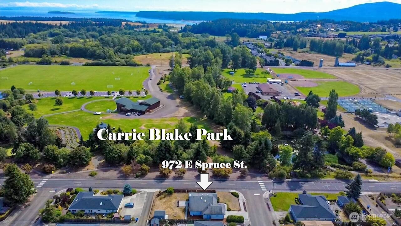 972 E Spruce Street, Sequim, WA 98382 — photo 3
