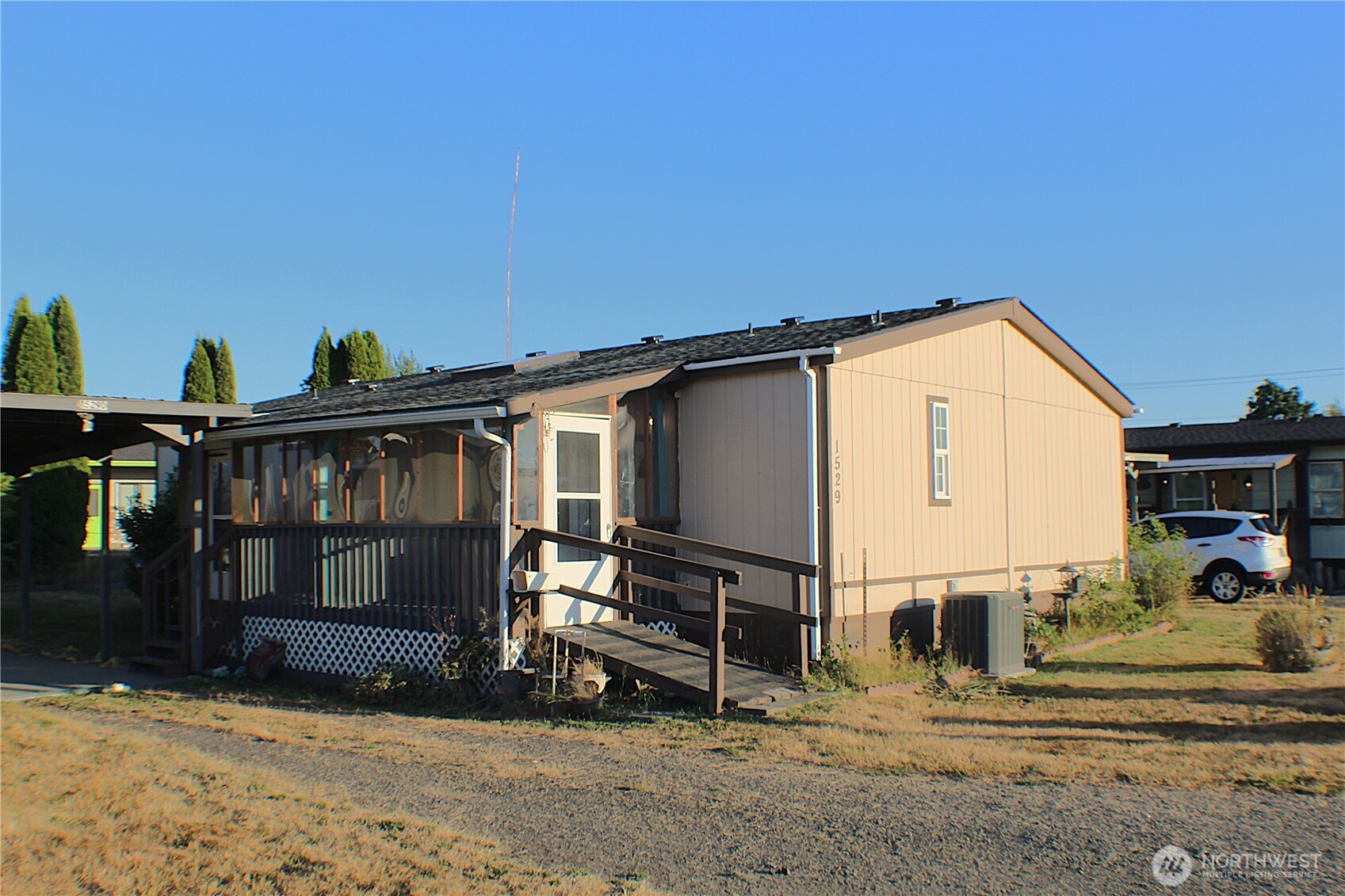 1529 Bishop Rd. #D — photo