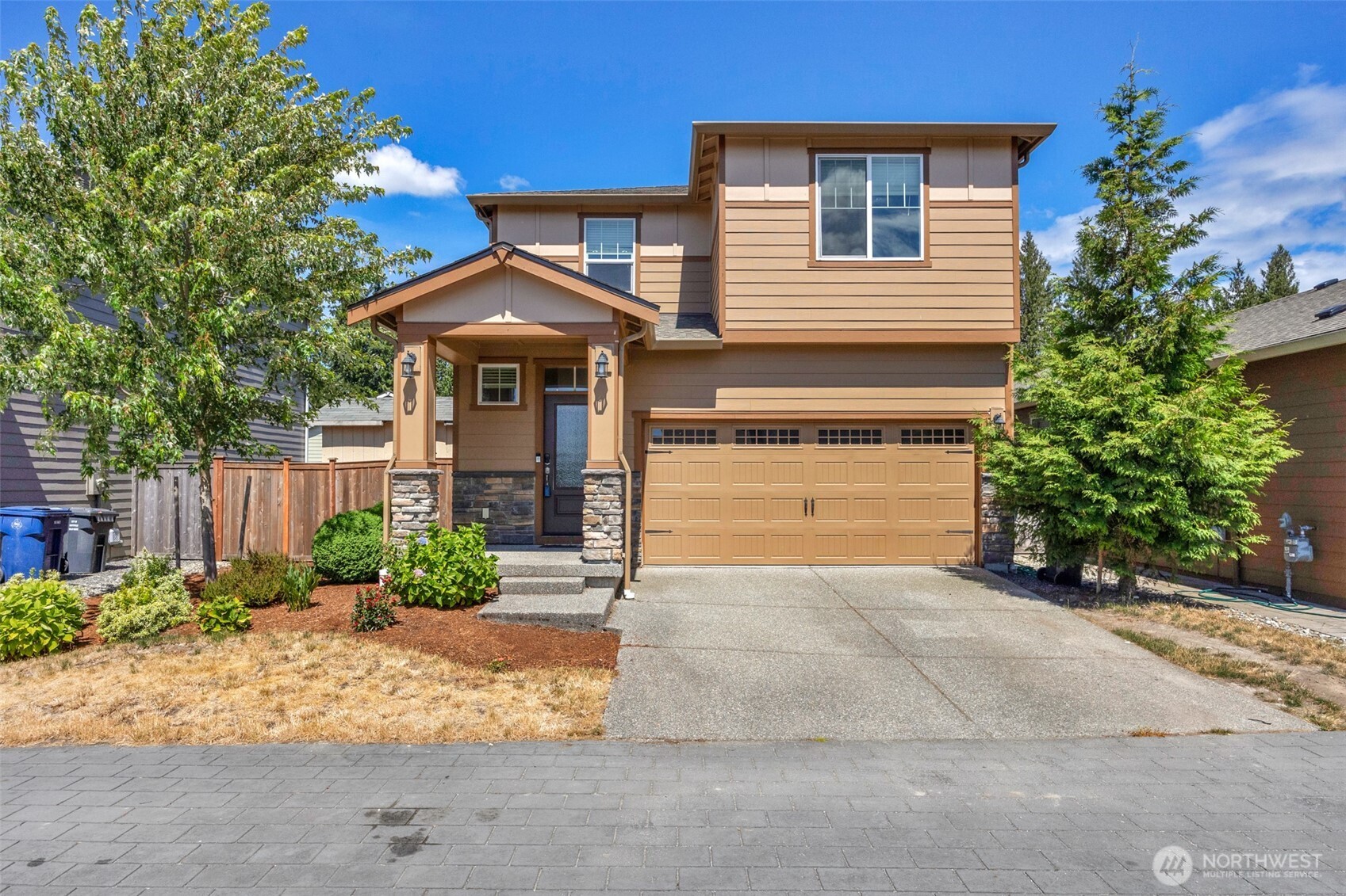 5733 86th Drive NE — photo