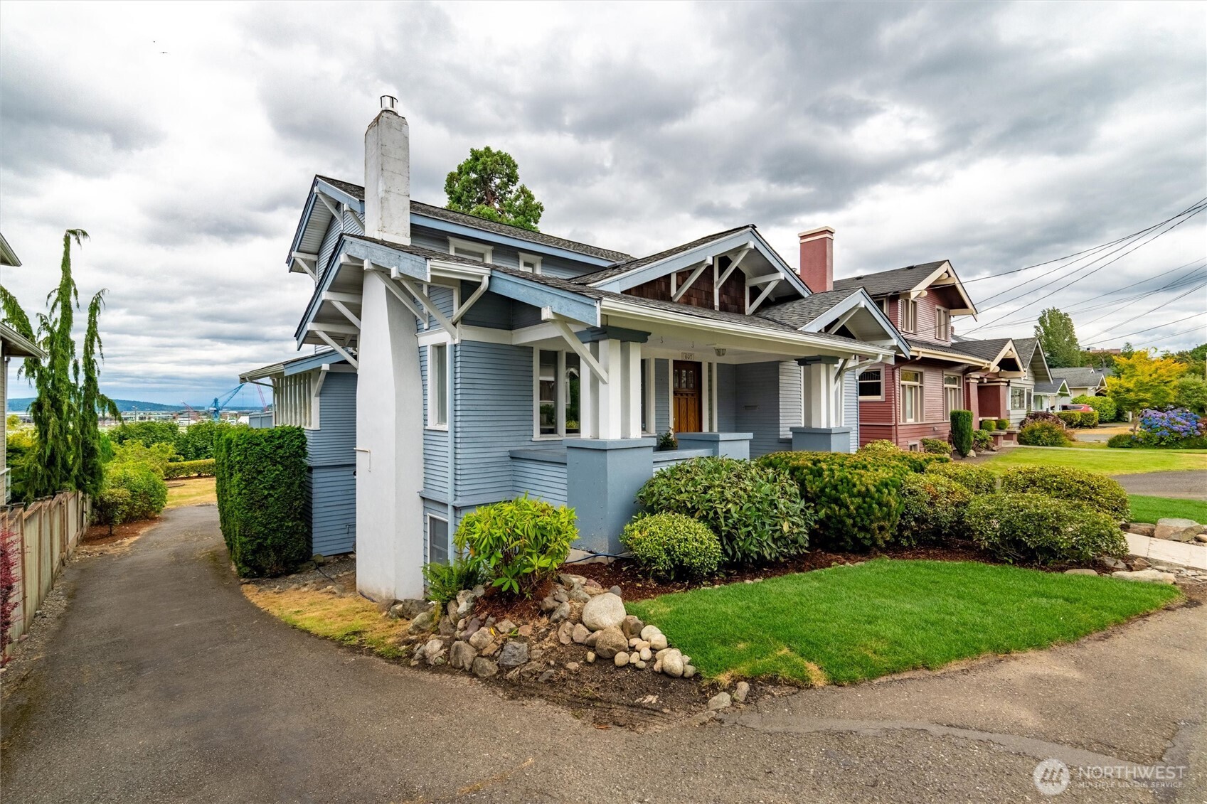 607 Warren Avenue, Everett, WA 98201 — photo 2