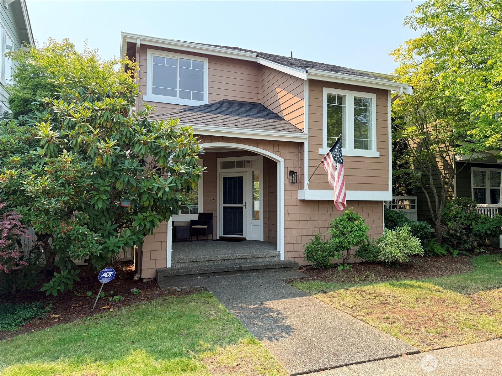 4611 NE 5th Place, Renton, WA 98059 — photo 2