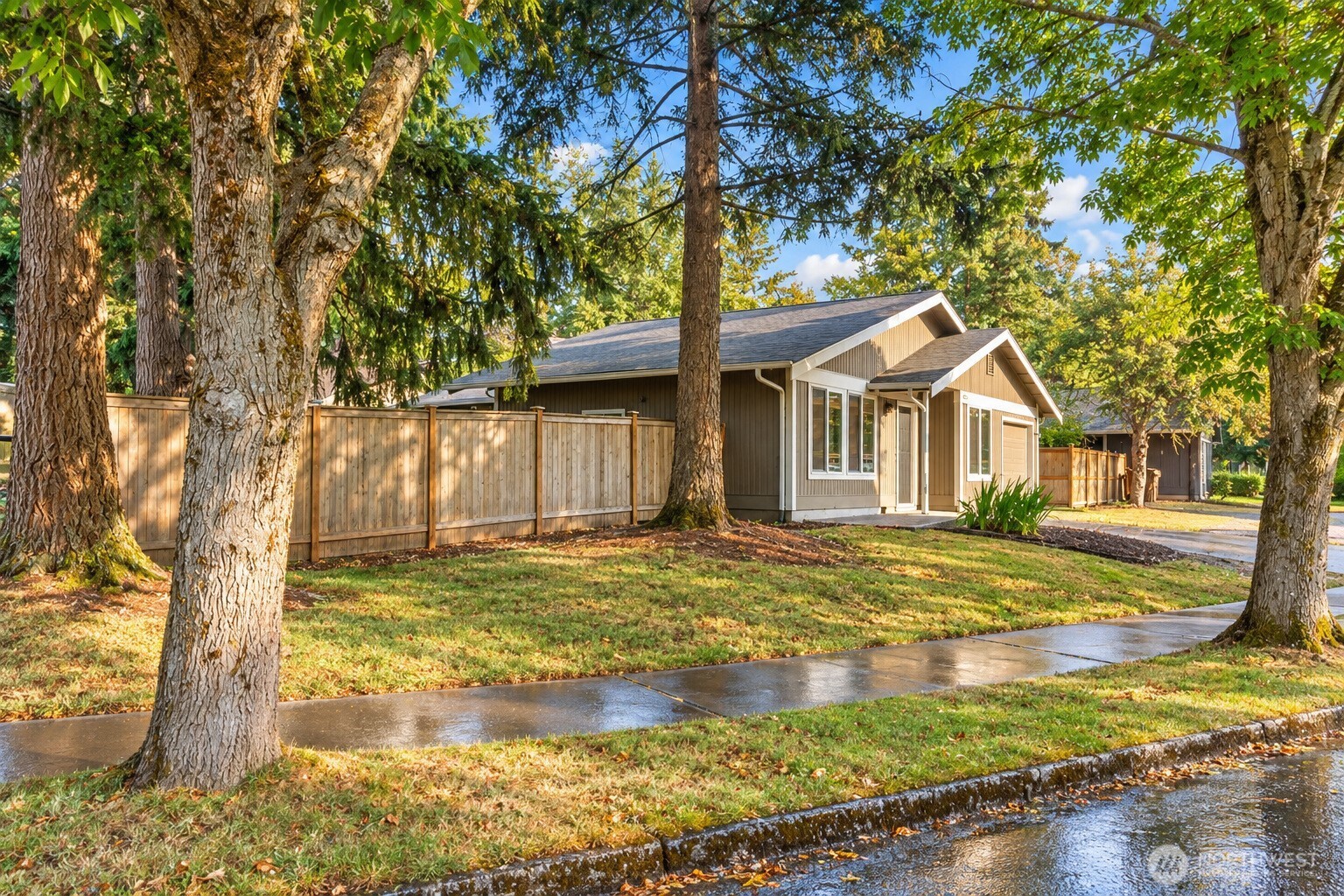 3905 N Highland Street — photo