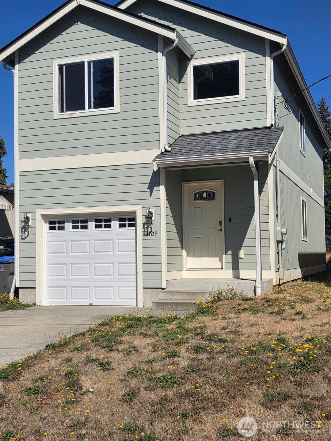 3704 W F Street — photo