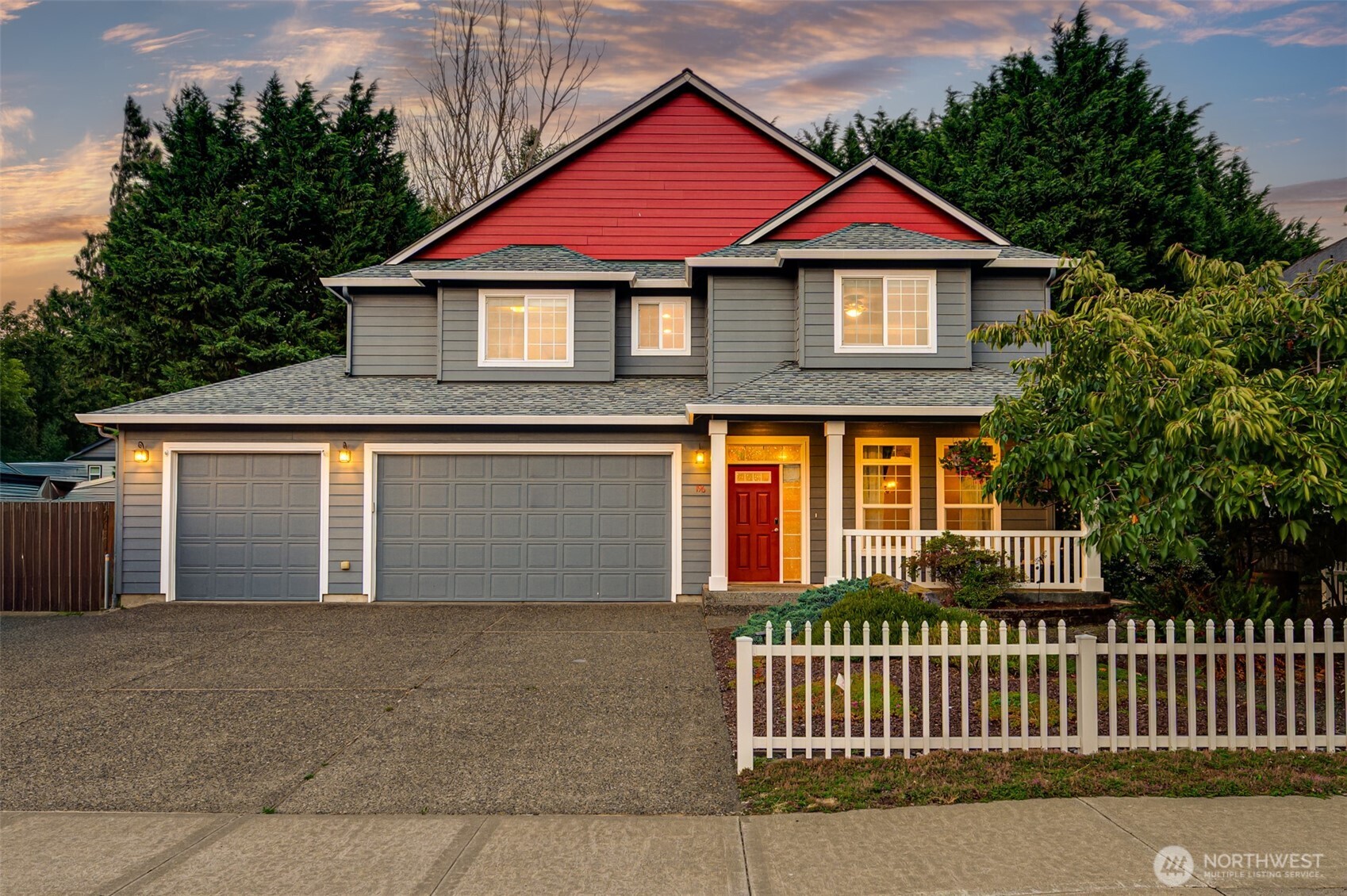 196 Raspberry Lane, Woodland, WA 98674