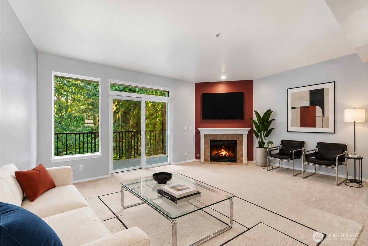 Home in Kenmore, WA 98028 — photo 3