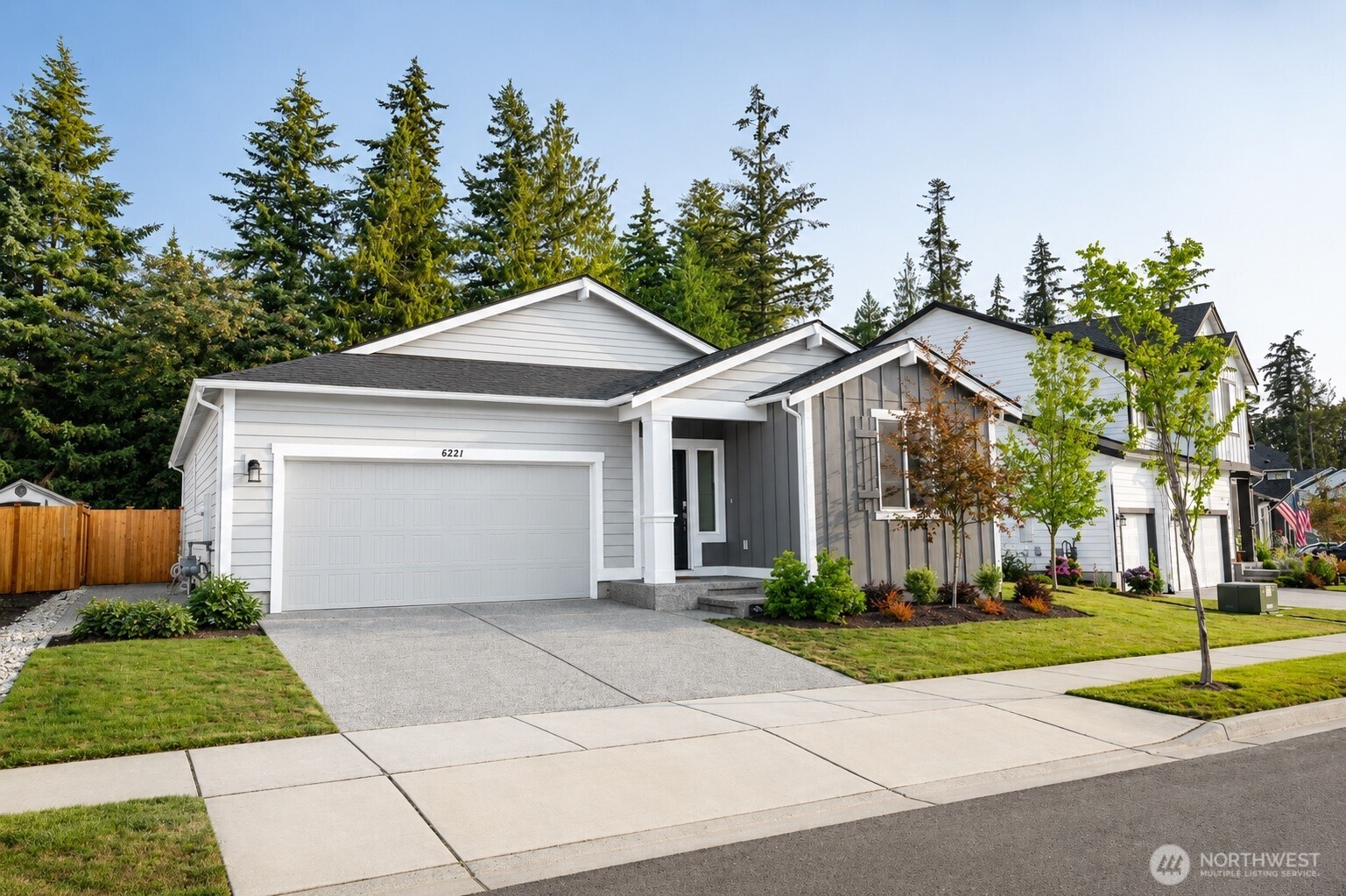 8221 285th Place NW — photo