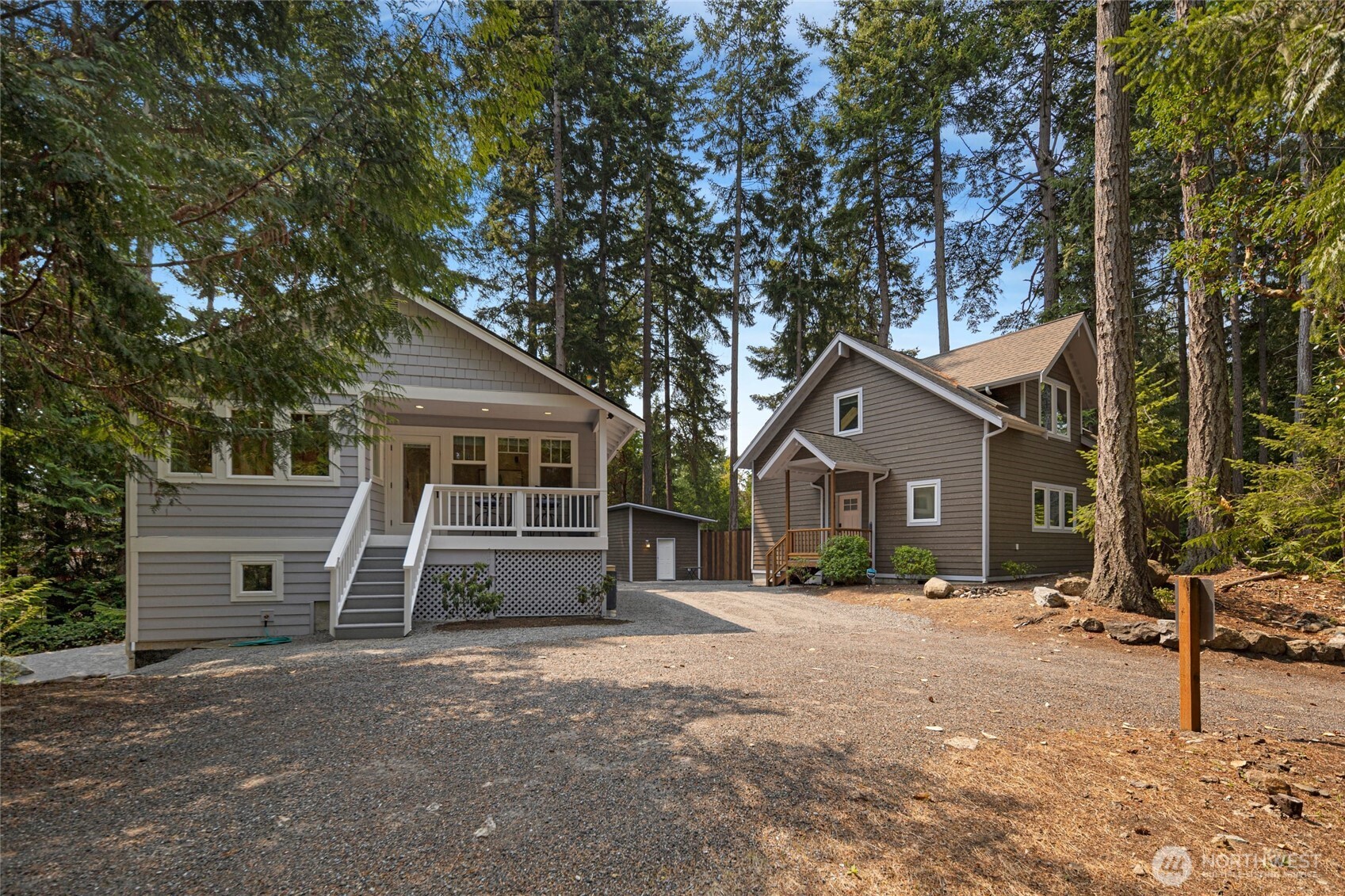 184 Brooks Lane — photo