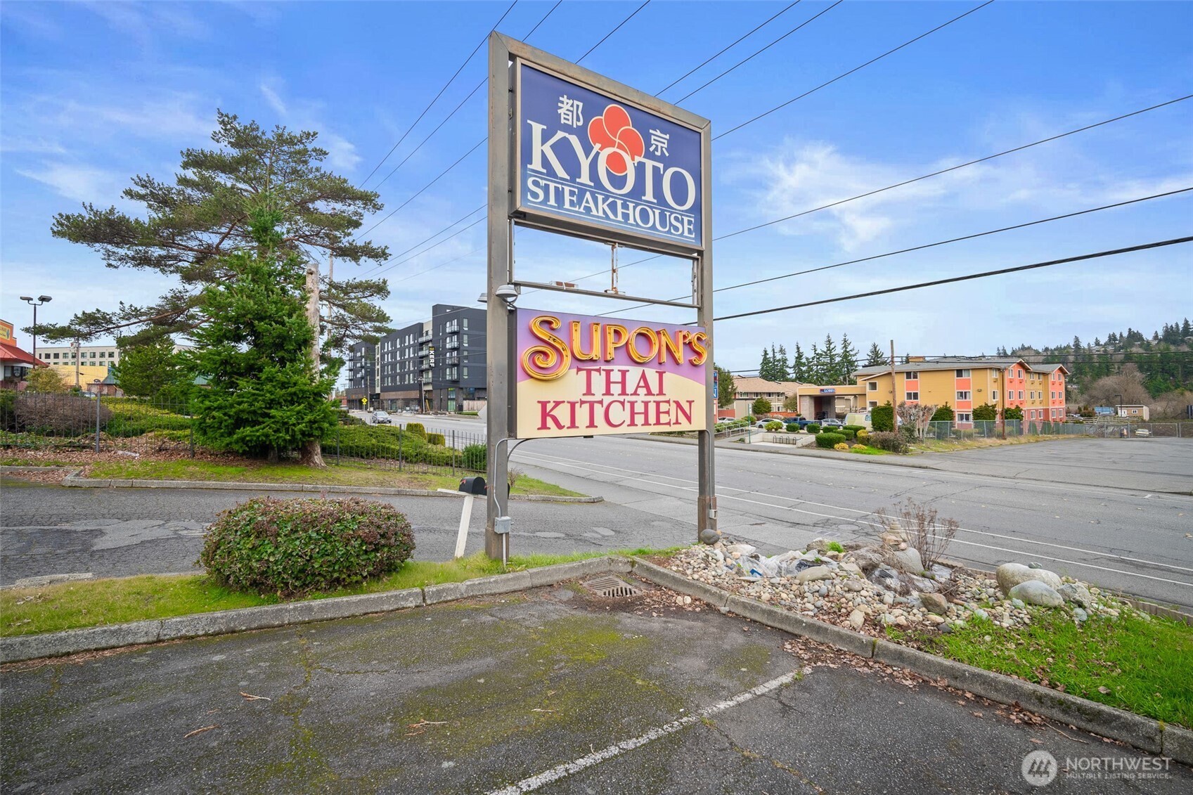 111 N Samish Way — photo