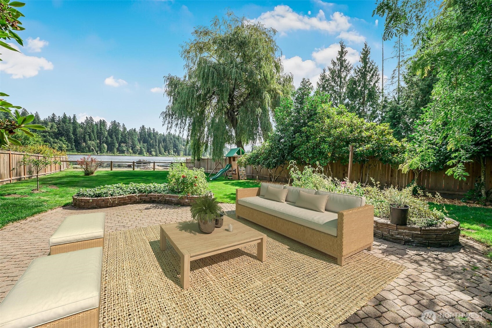 18404 W Spring Lake Drive SE, Renton, WA 98058 — photo 2