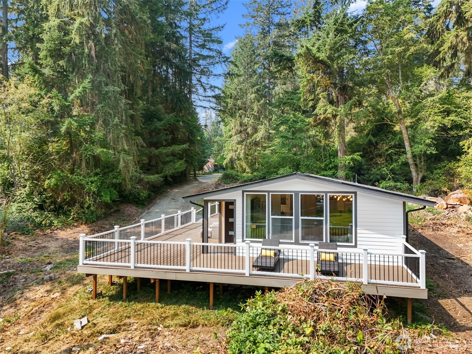 10717 Edgewood Drive — photo