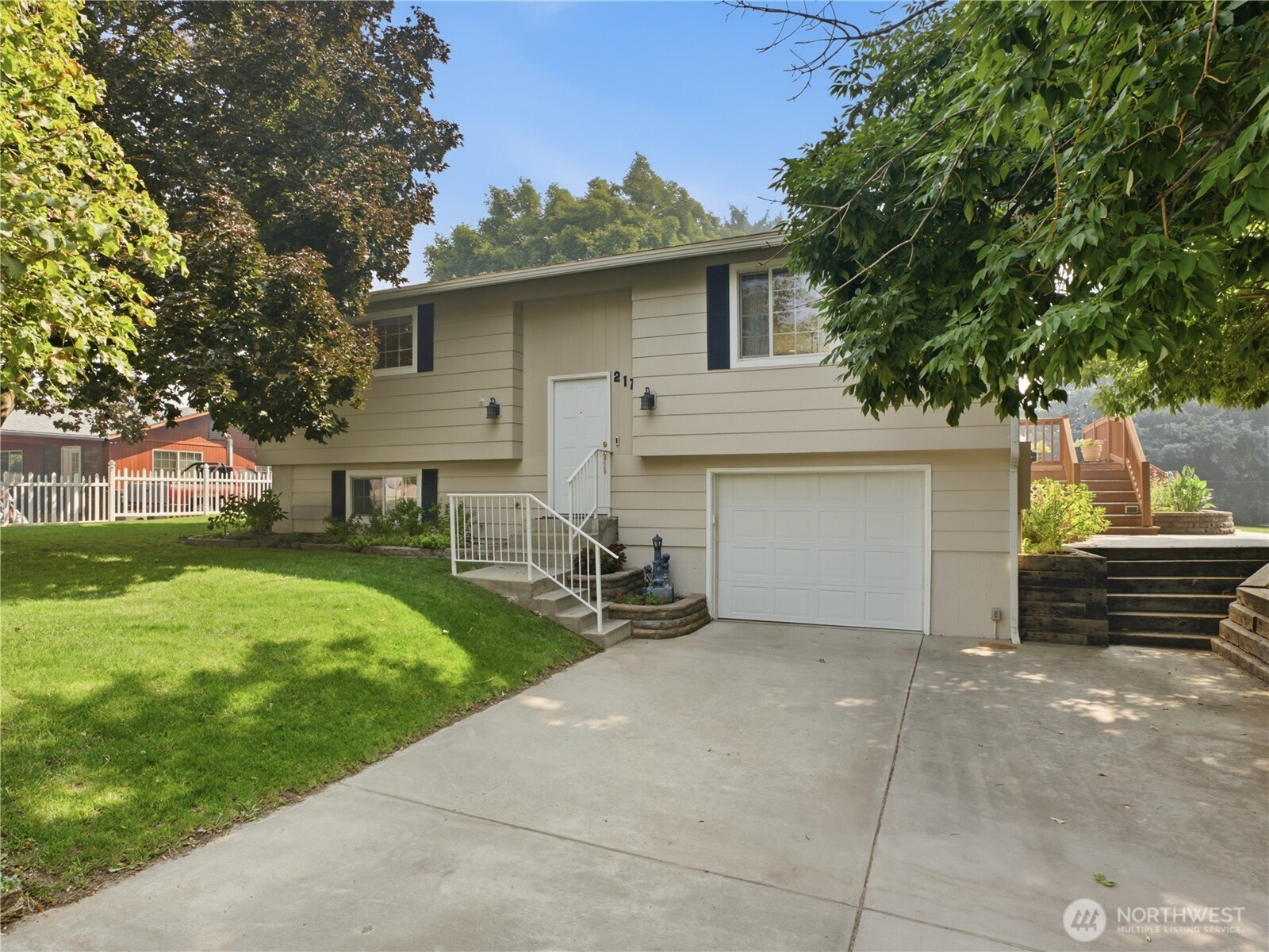 217 Ridgemont Drive, East Wenatchee, WA 98802 — photo 3