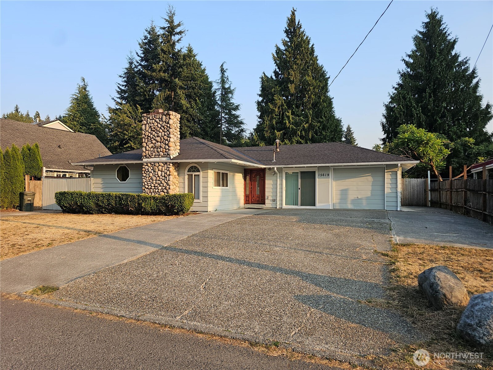 15619 NE 1st Place — photo