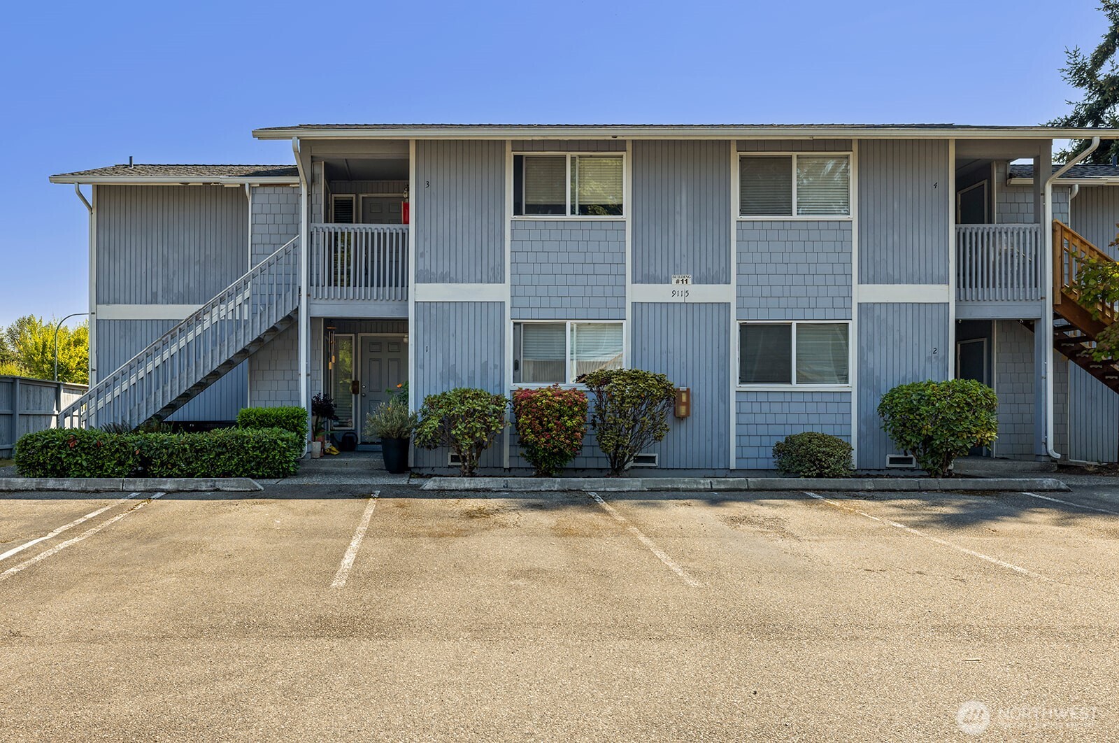 9115 1st Place NE #3 — photo