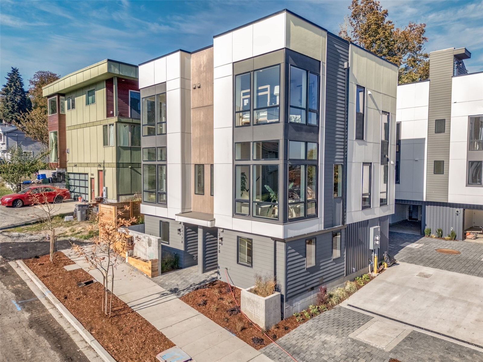 3212 B S Dawson Street — photo