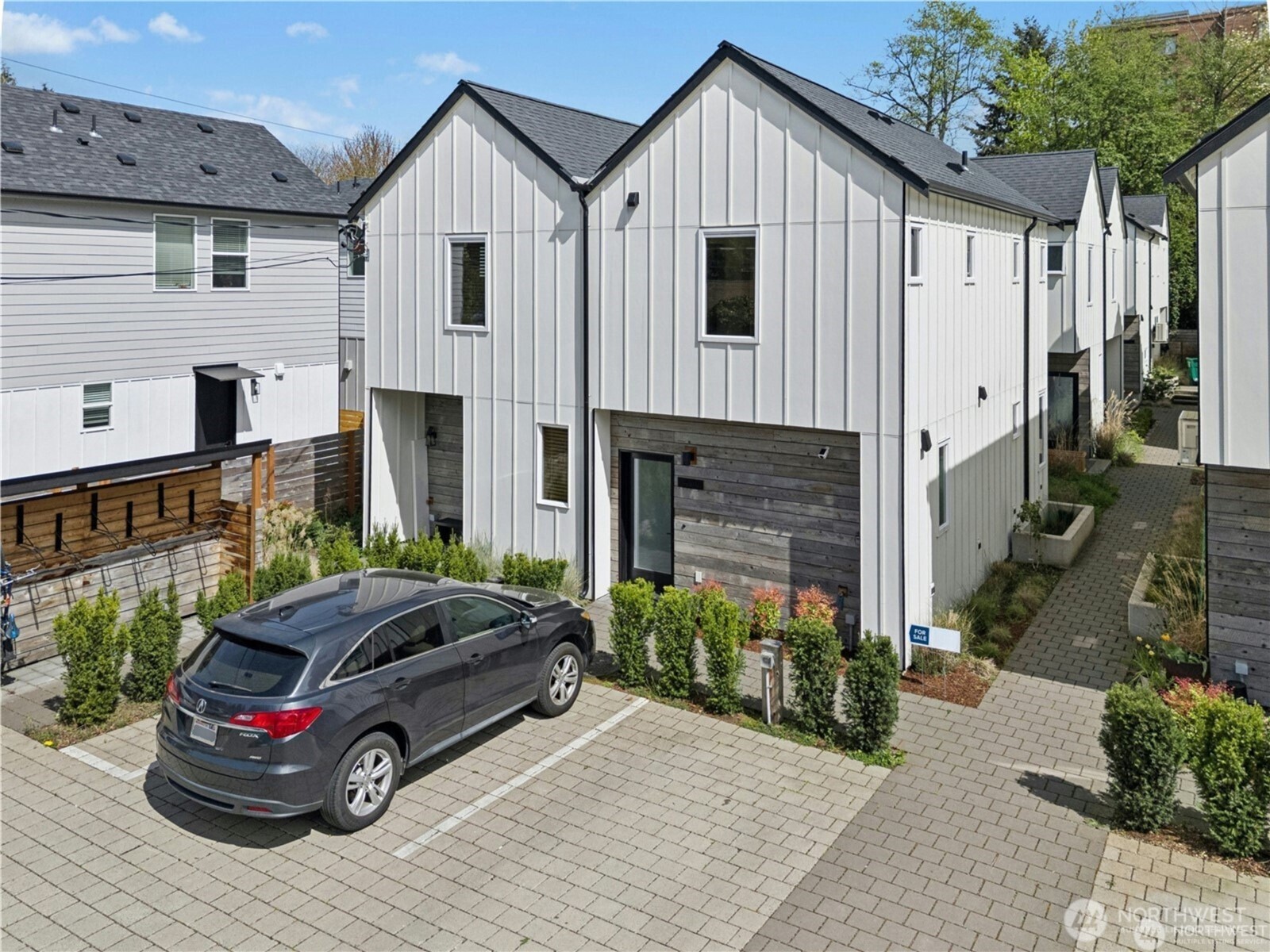 10354 Wallingford Ave N #B — photo