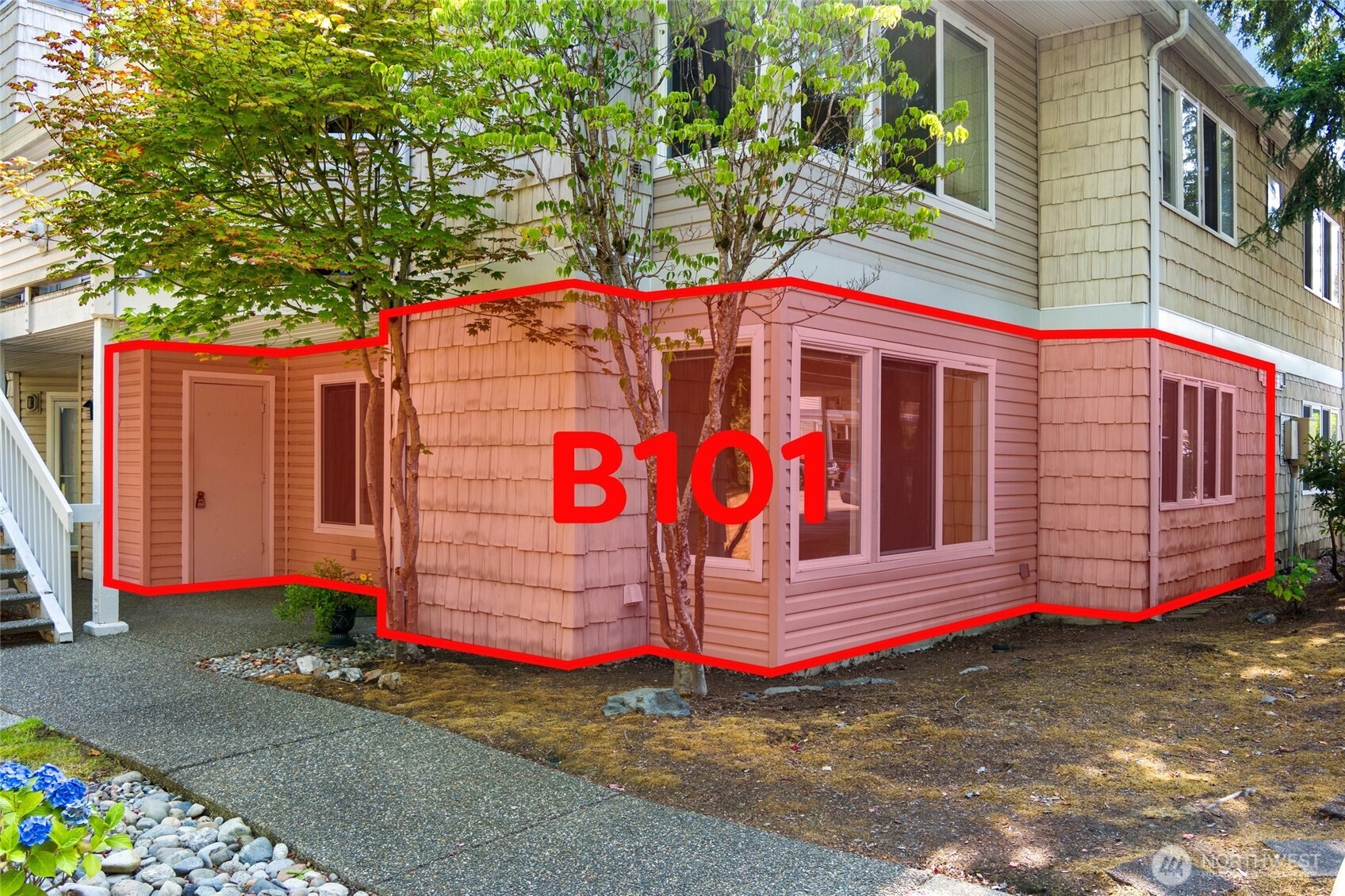 9210 Market Place #B101 — photo