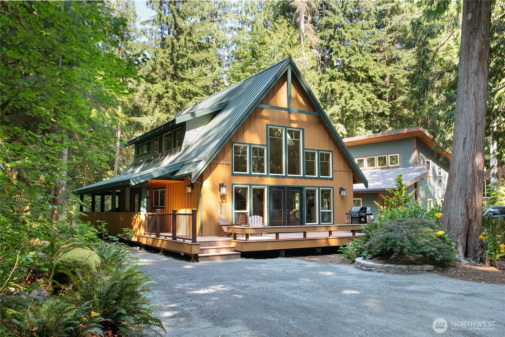7073 Rainier Way — photo
