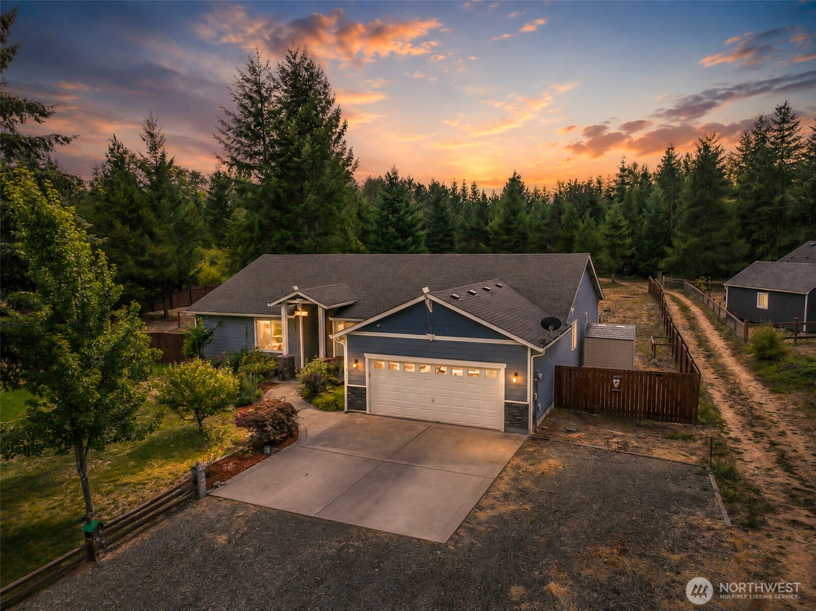 13915 Tomcat Lane SE — photo
