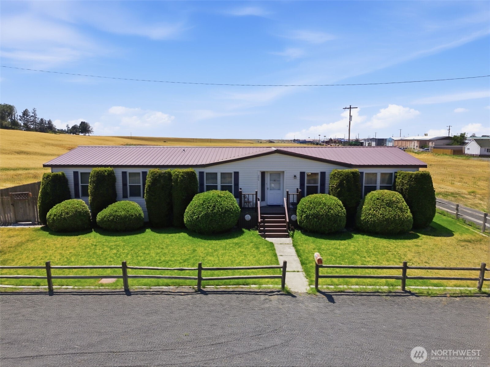 204 S Lewis Street — photo