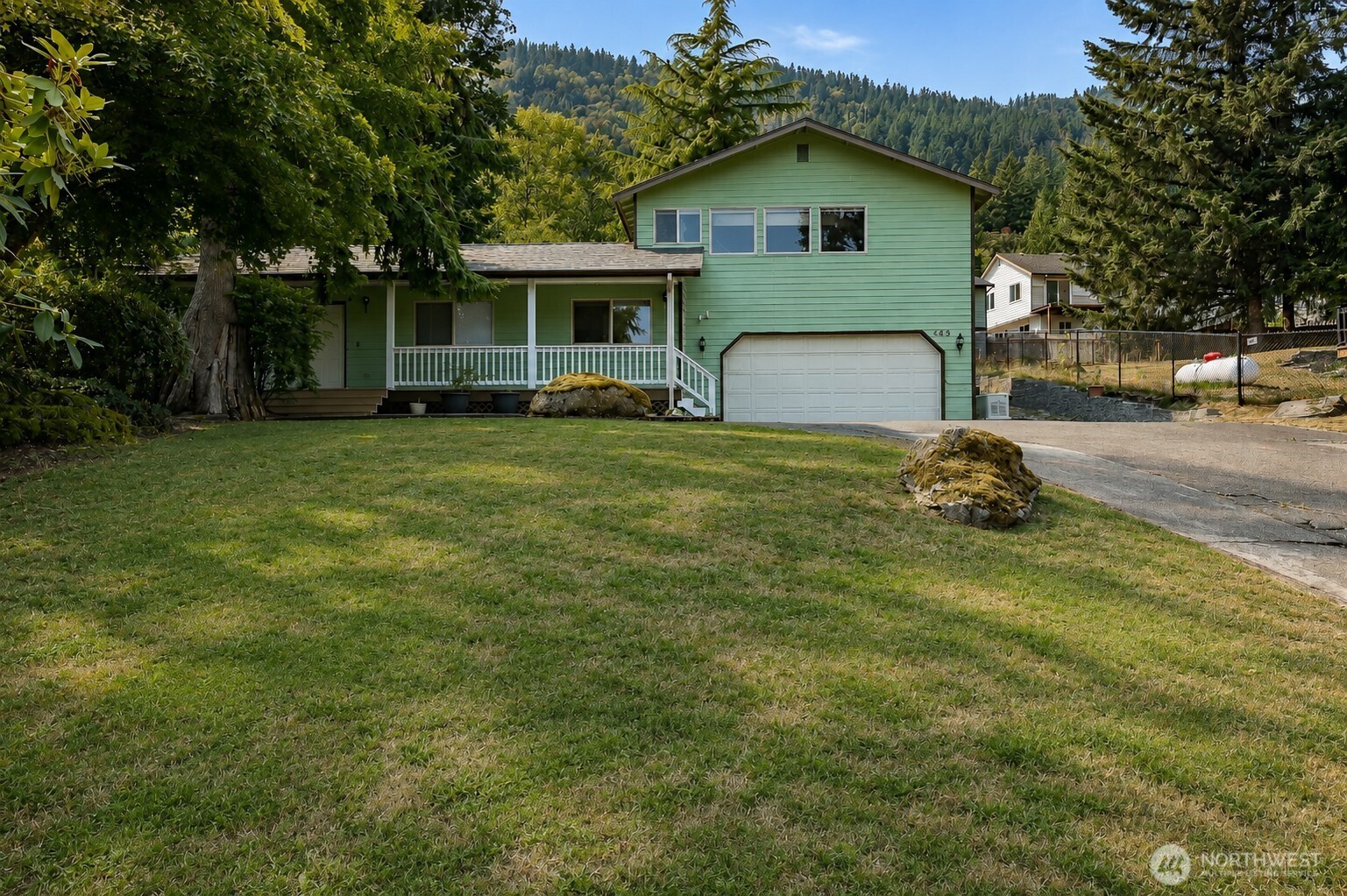 443 Rainbow Drive — photo