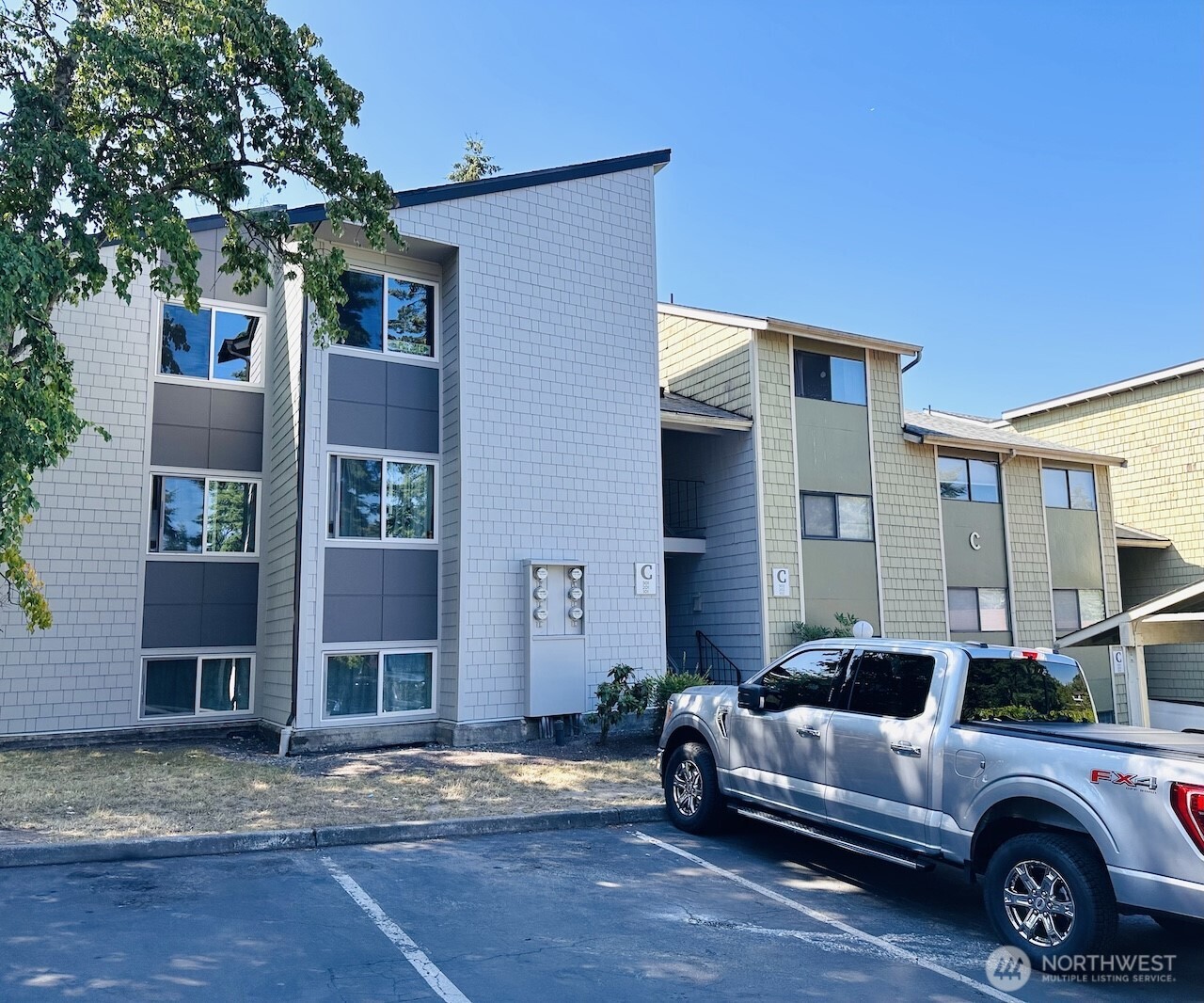 2020 Grant Avenue S #C301 — photo