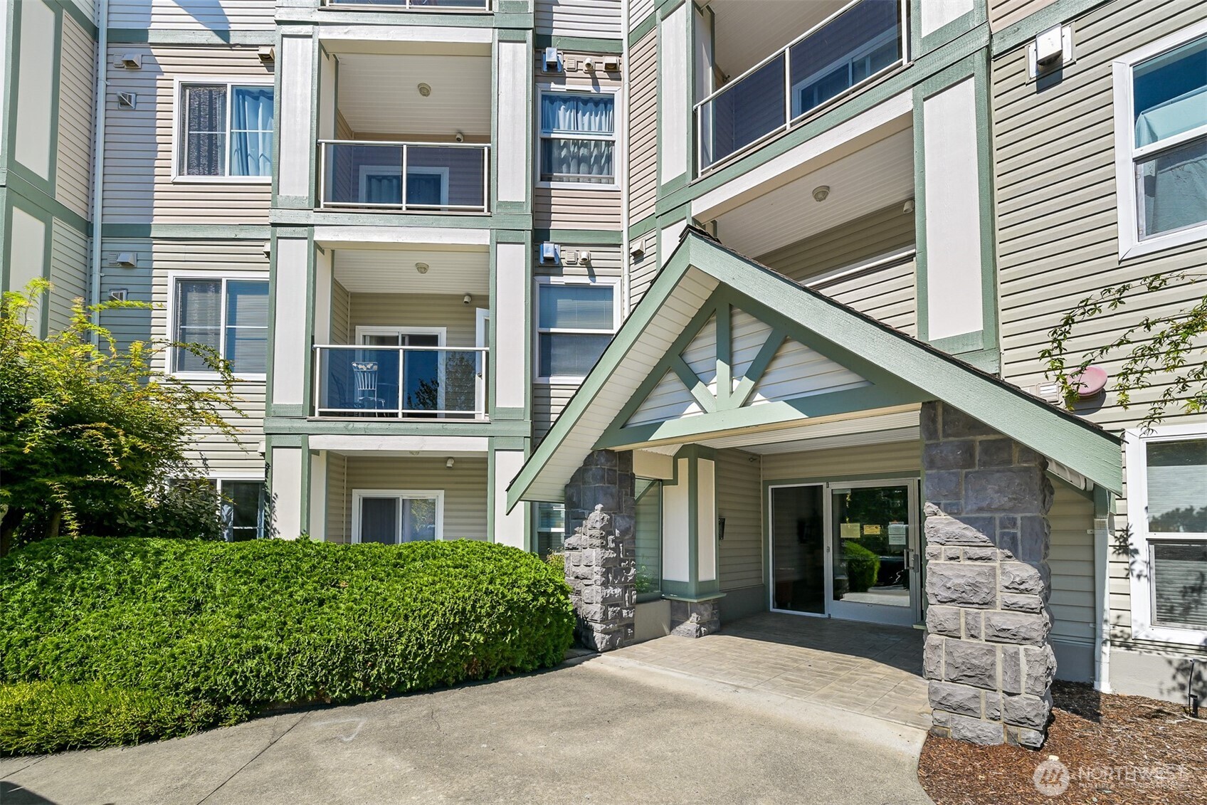 251 W Bakerview Road #101 — photo