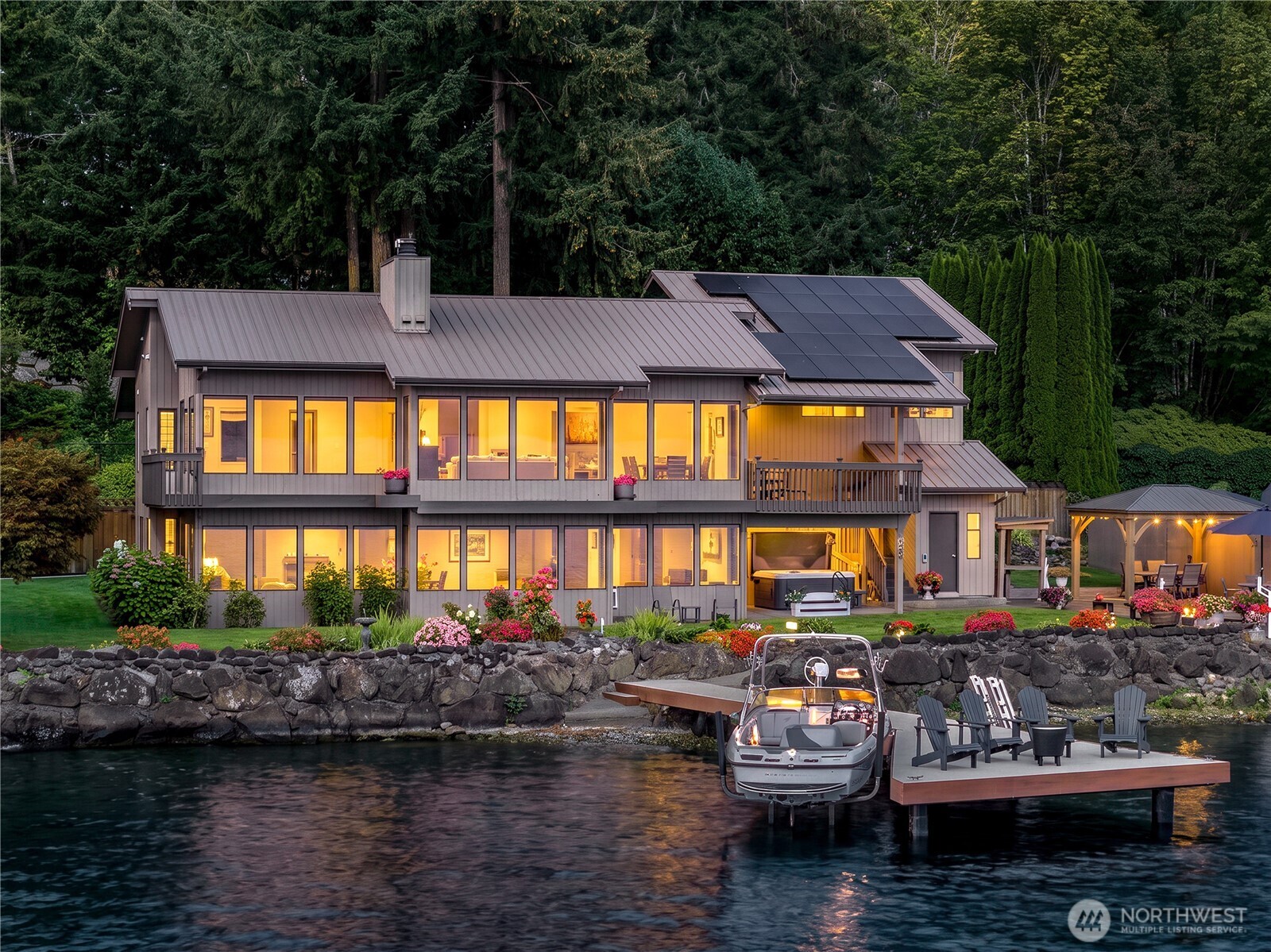 2825 E Lake Sammamish Parkway NE — photo
