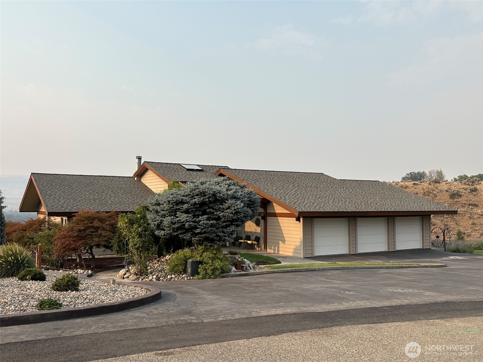 522 Hillcrest Circle Drive — photo