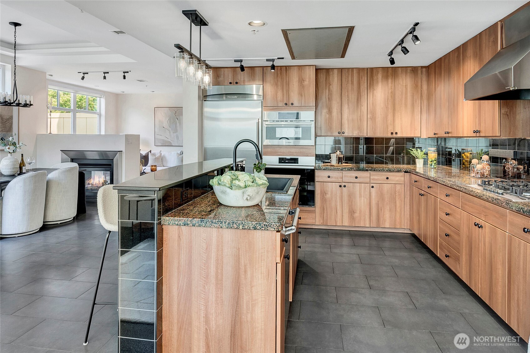 17 W Mercer Street #Th7 — photo