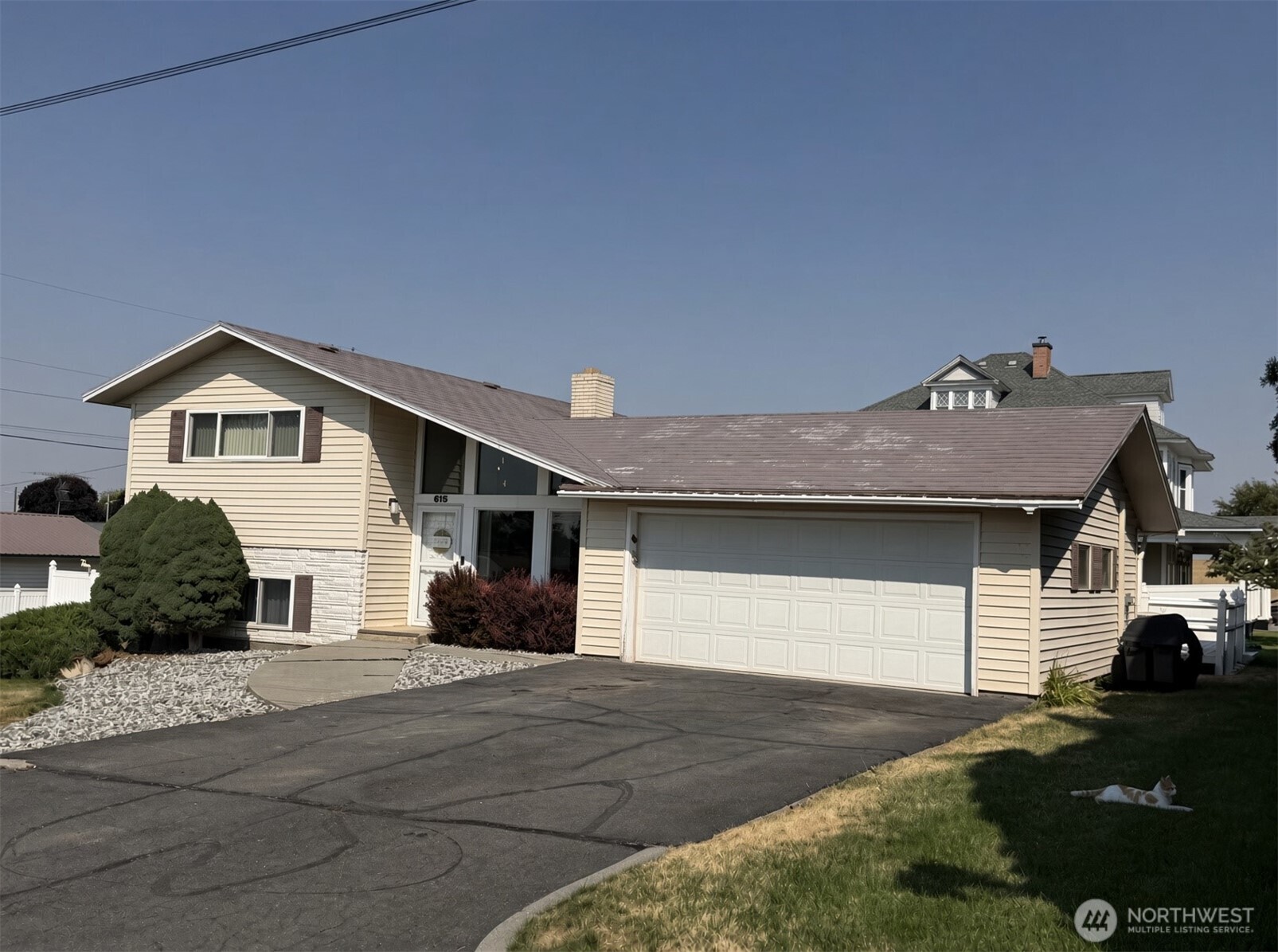 615 SE Mitchum Street — photo