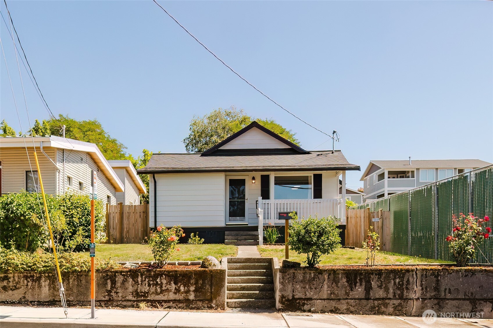 1112 Perry Avenue — photo