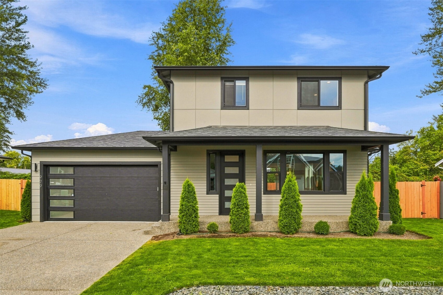929 Crimson Court — photo
