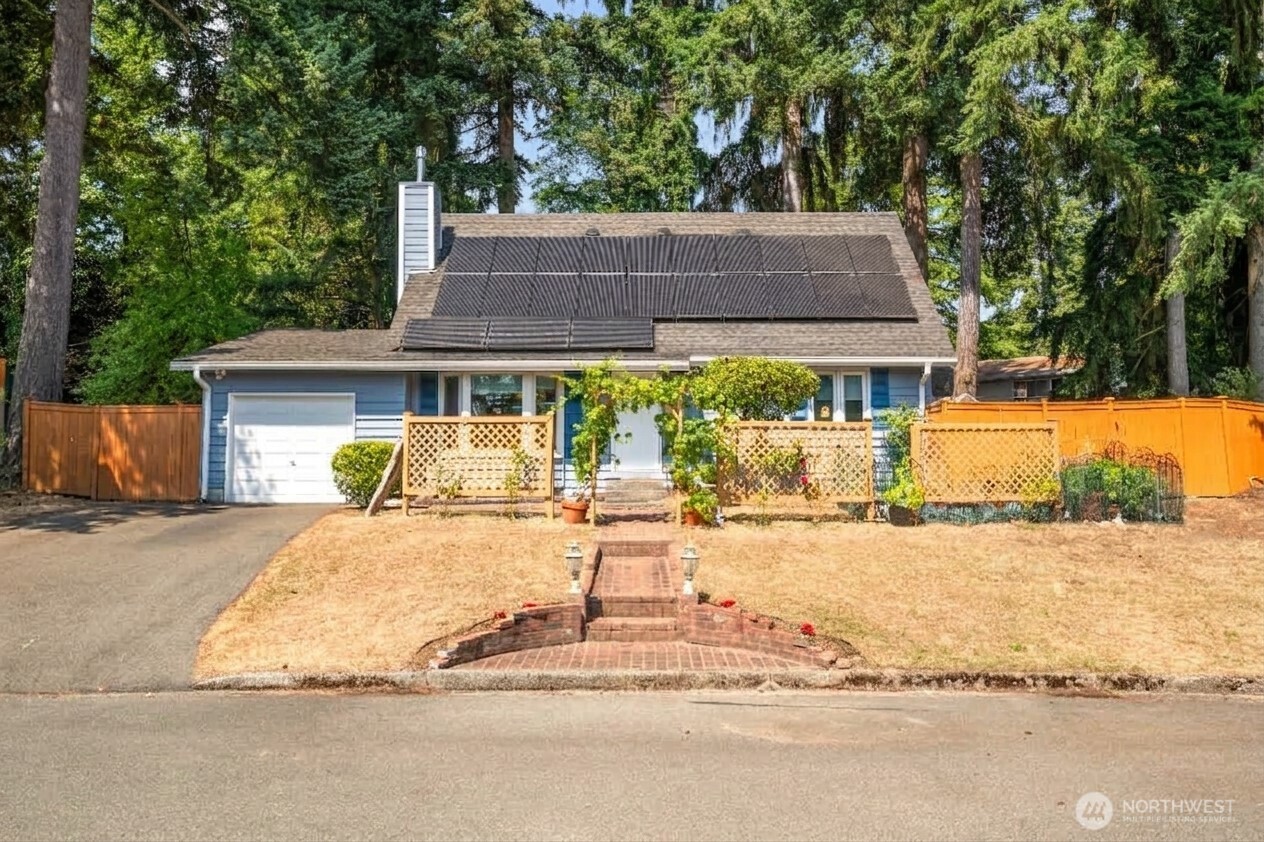 12086 NE 137th Court — photo