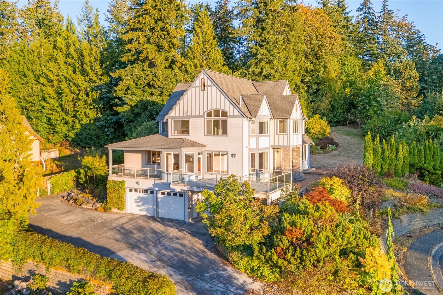 1015 Lone Tree Court — photo