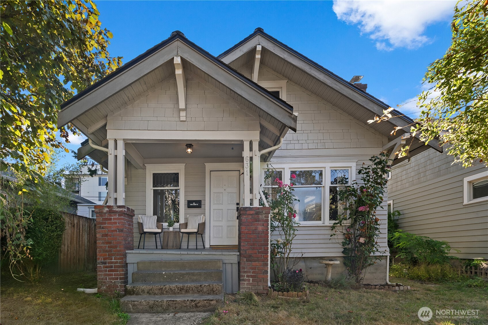 631 N Steele Street — photo