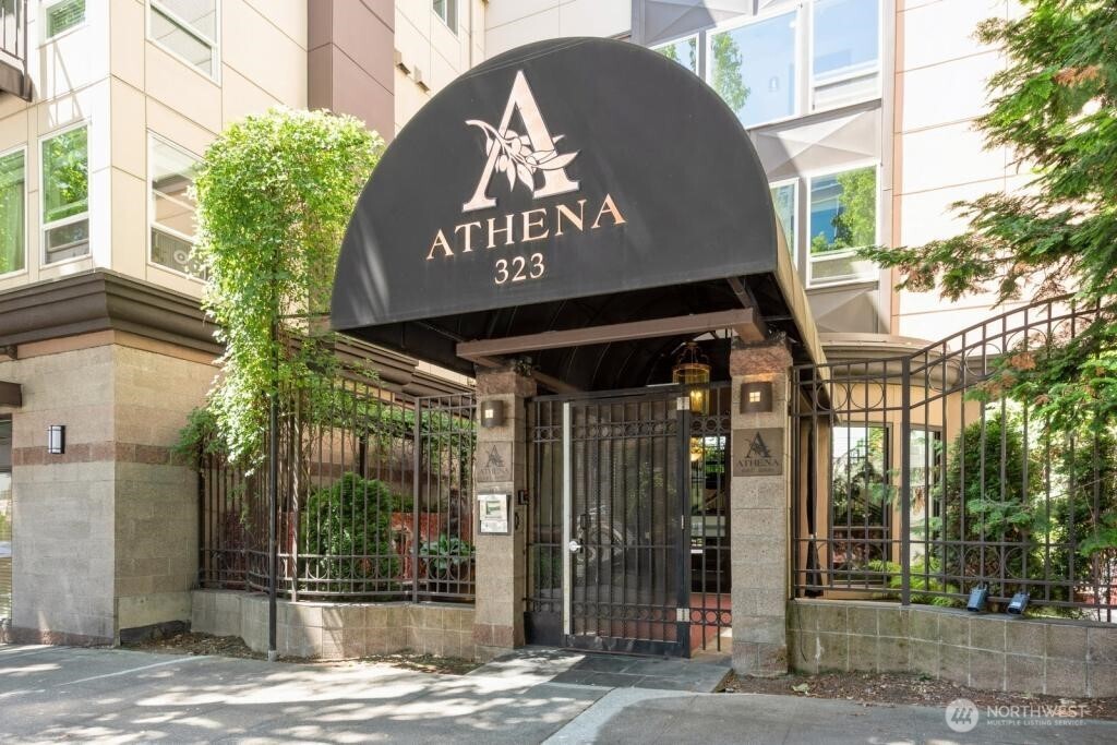 323 Queen Anne Avenue N #616 — photo
