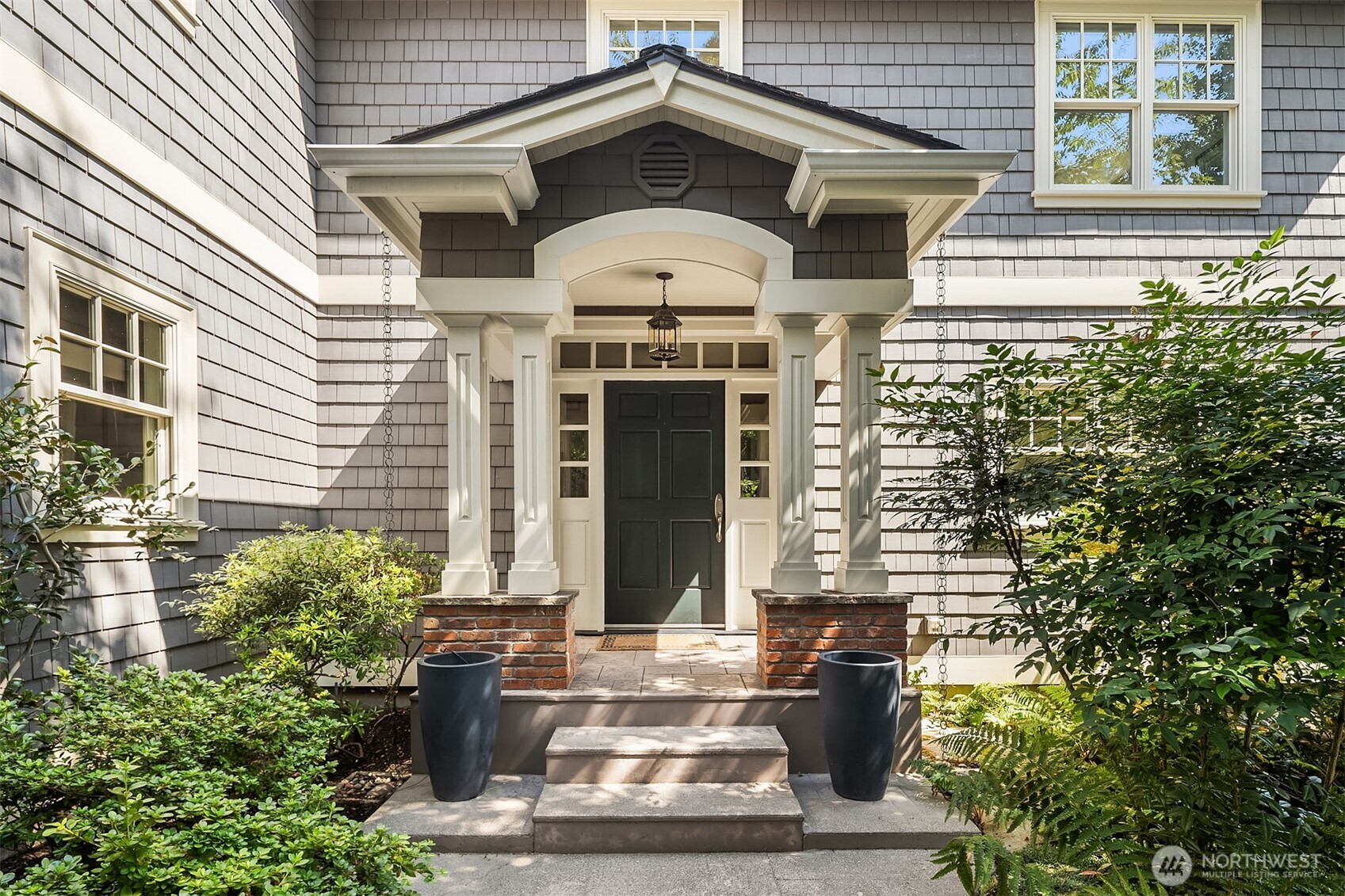 2018 Broadmoor Drive E — photo