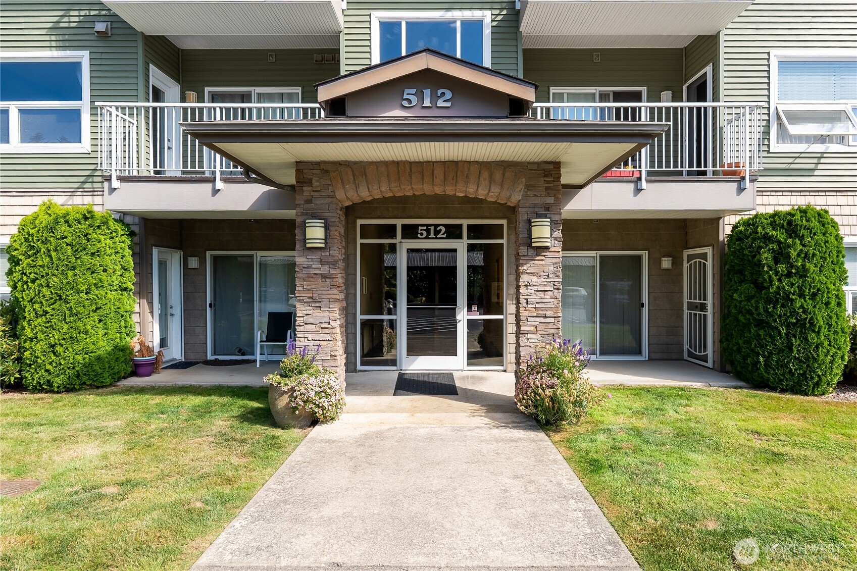 512 Darby Drive #306 — photo