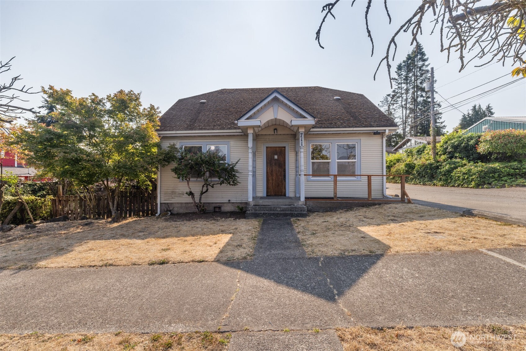 711 S Race Street — photo