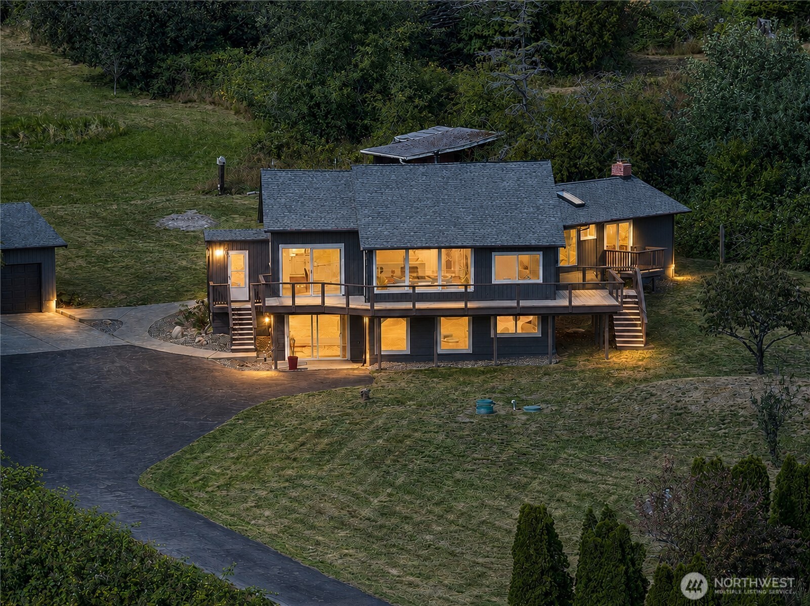 15210 Gibralter Road — photo