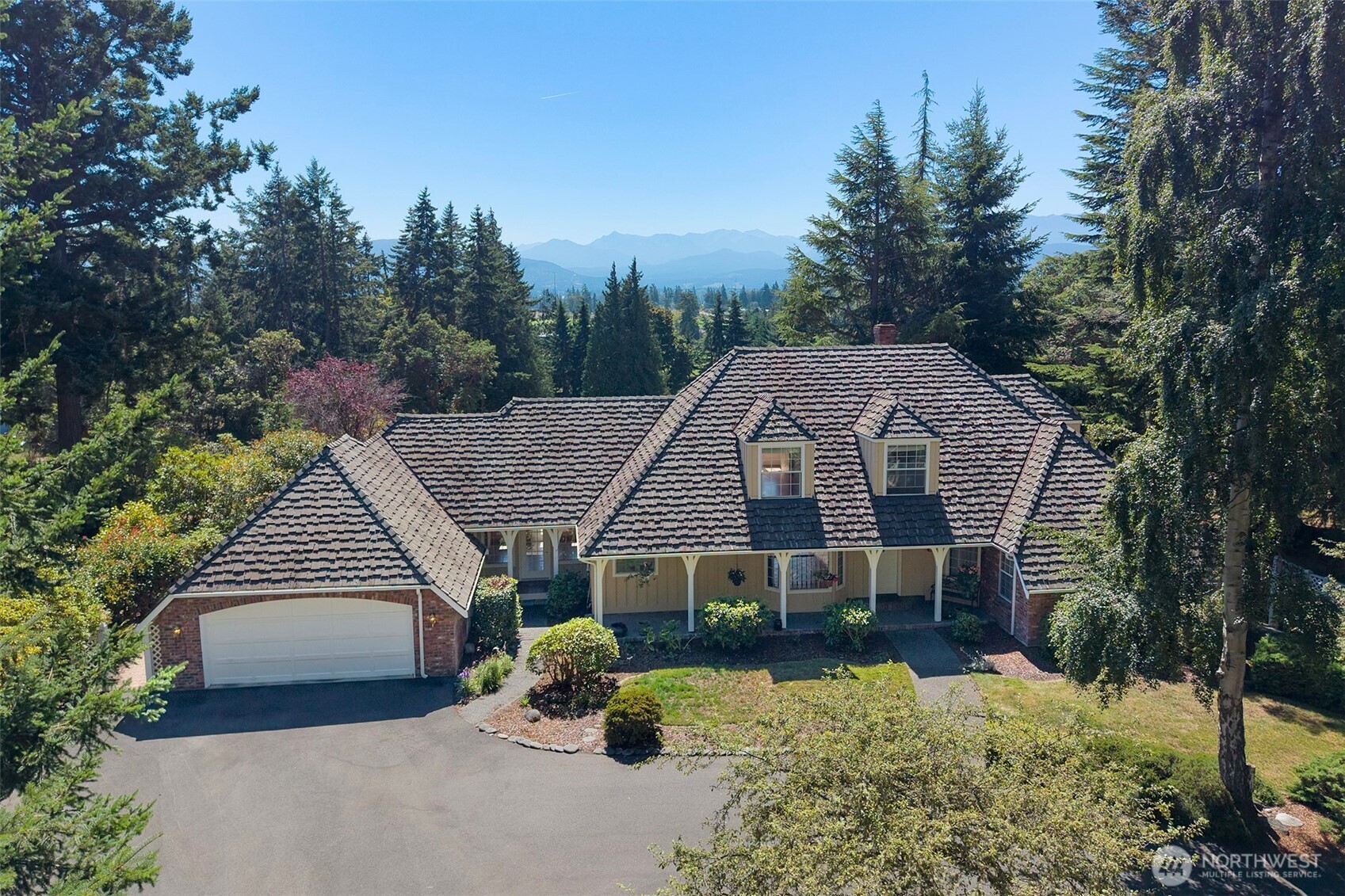 92 Forest Ridge Drive — photo