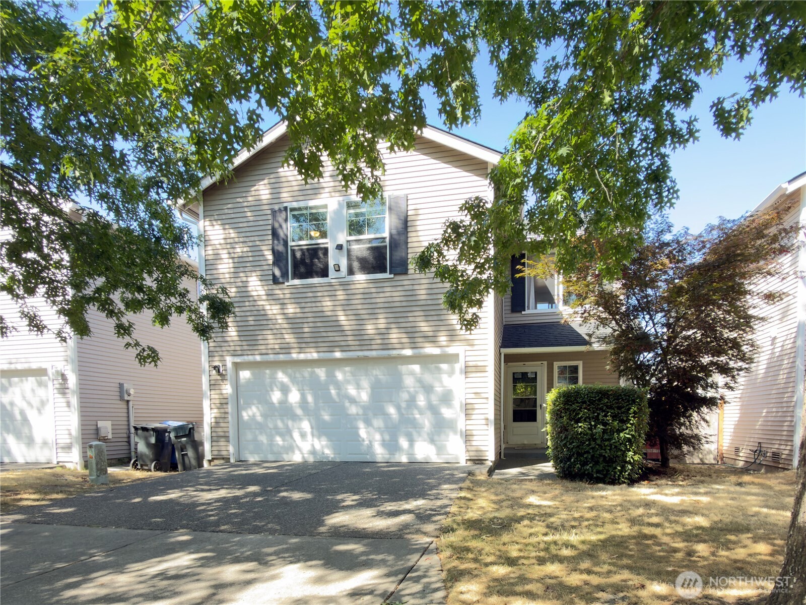 1823 E 43rd Street — photo
